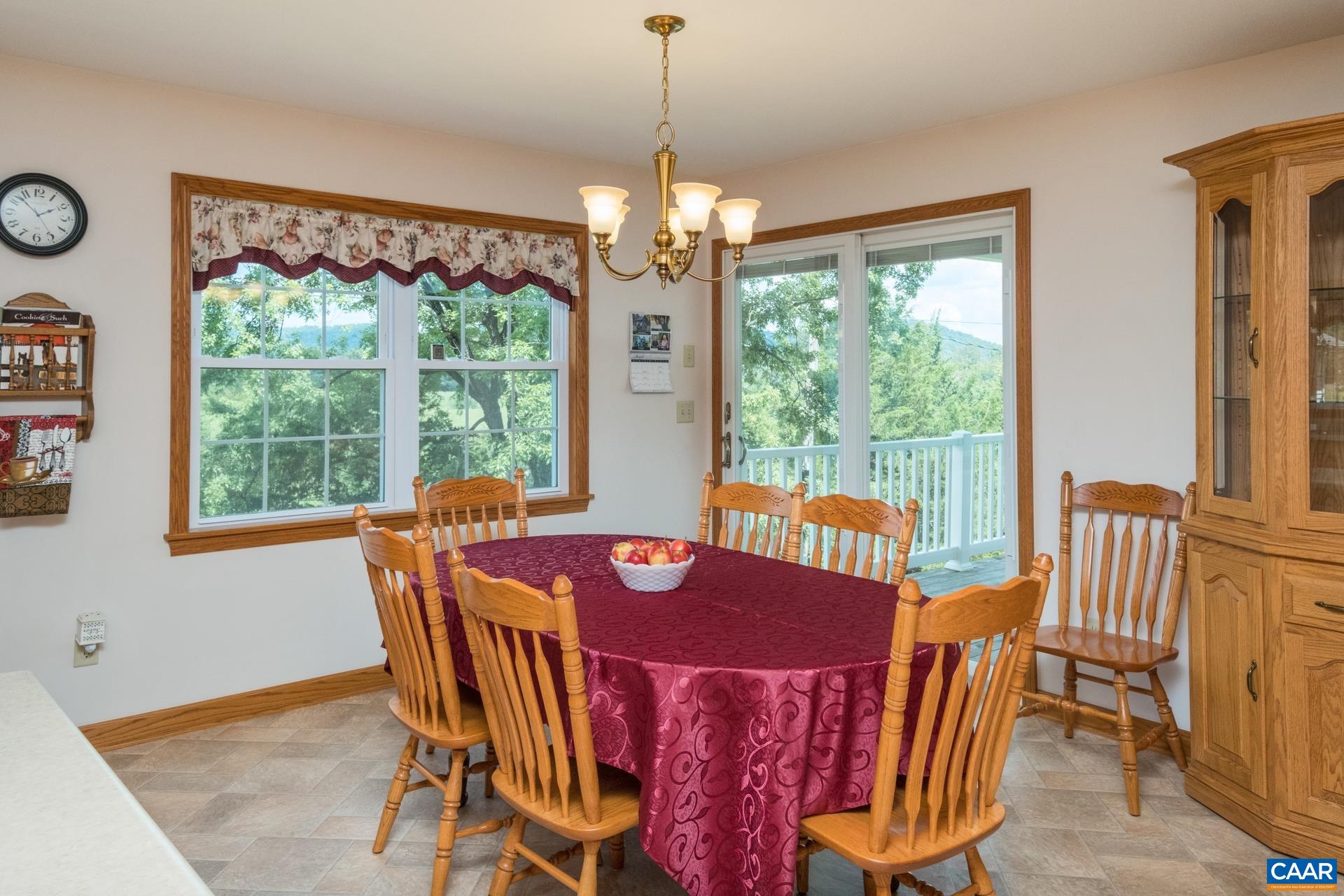 1640 PEA RIDGE RD