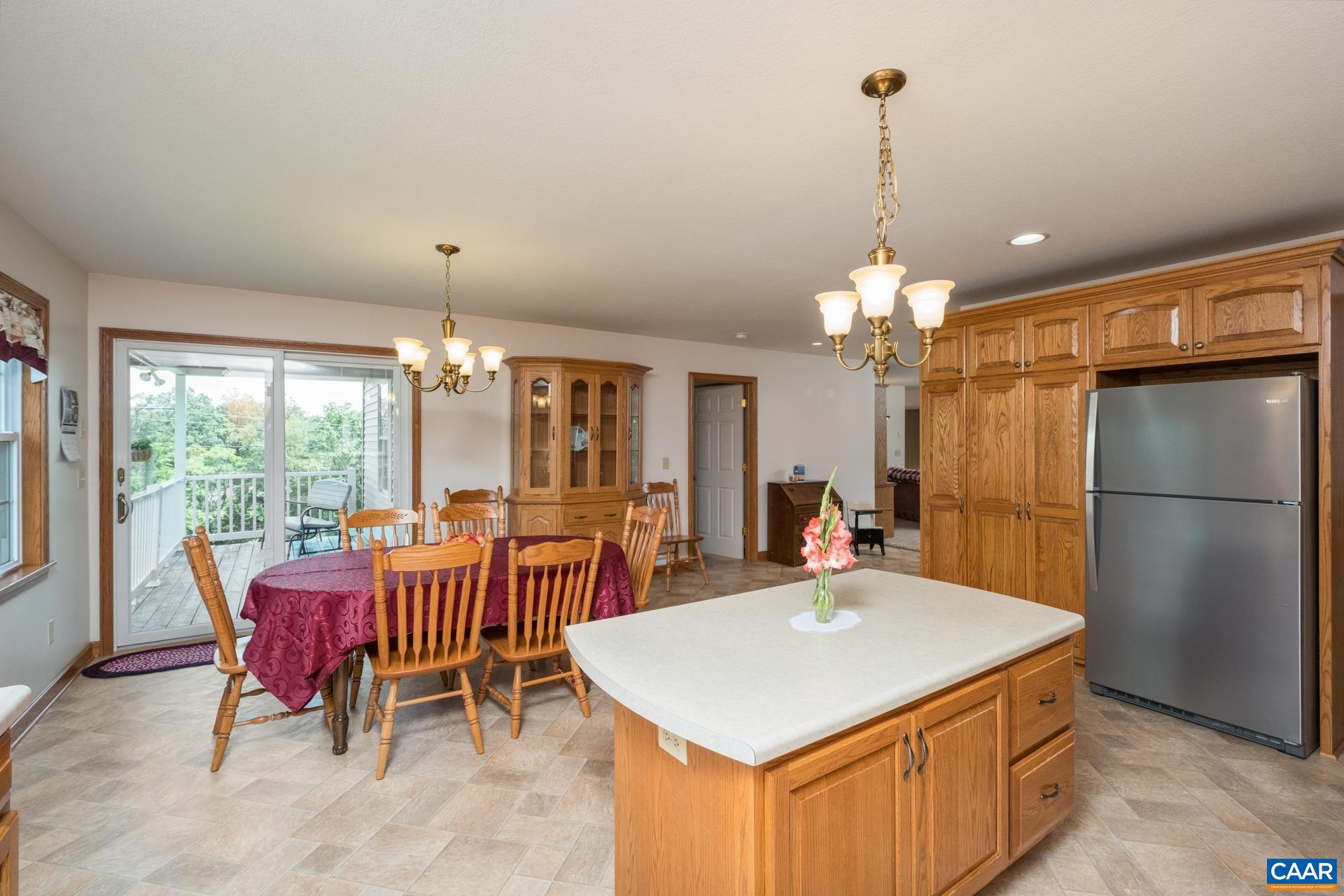 1640 PEA RIDGE RD