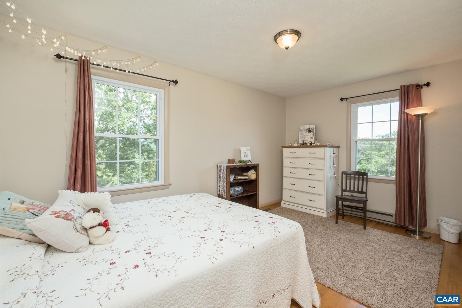 1640 PEA RIDGE RD