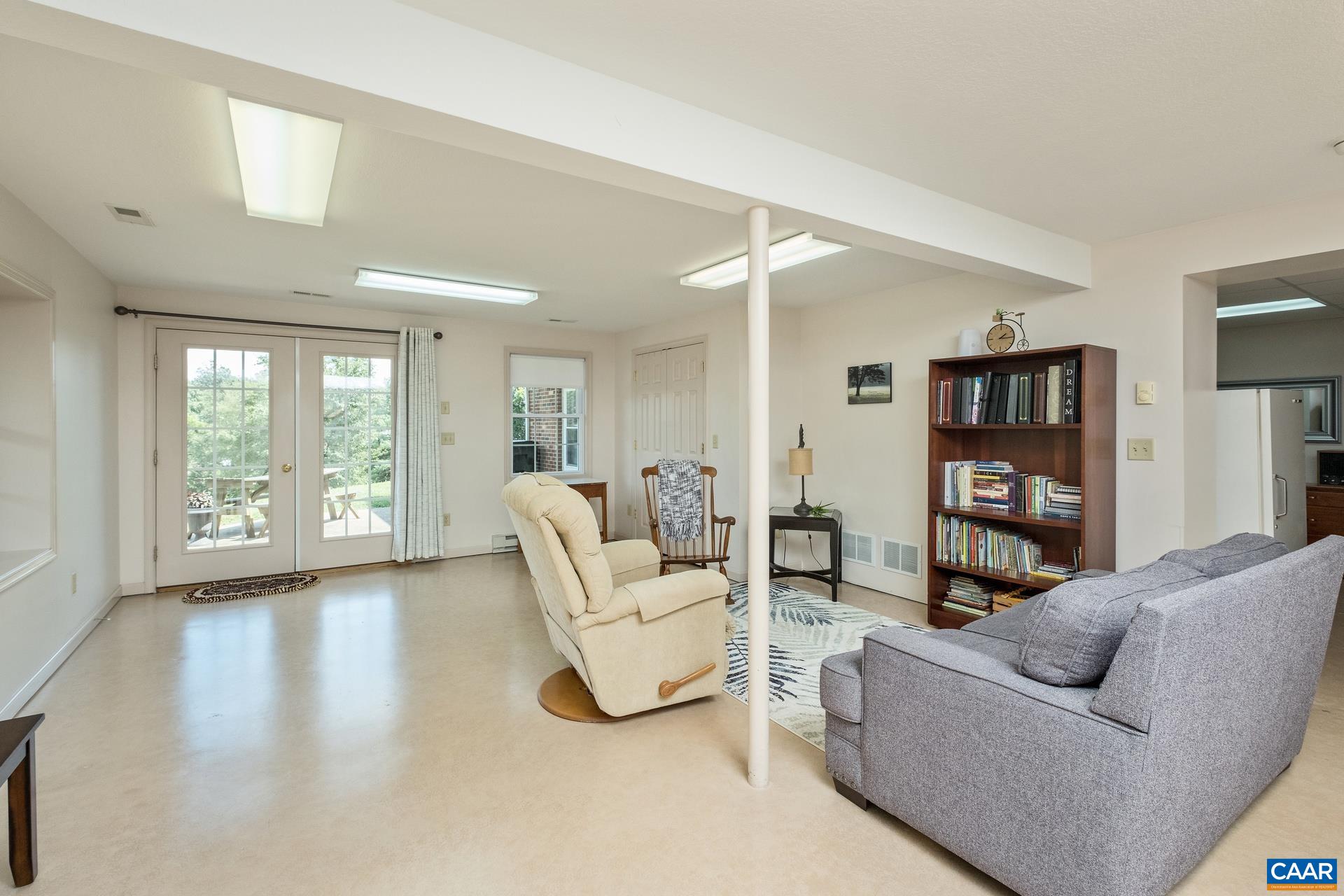 1640 PEA RIDGE RD
