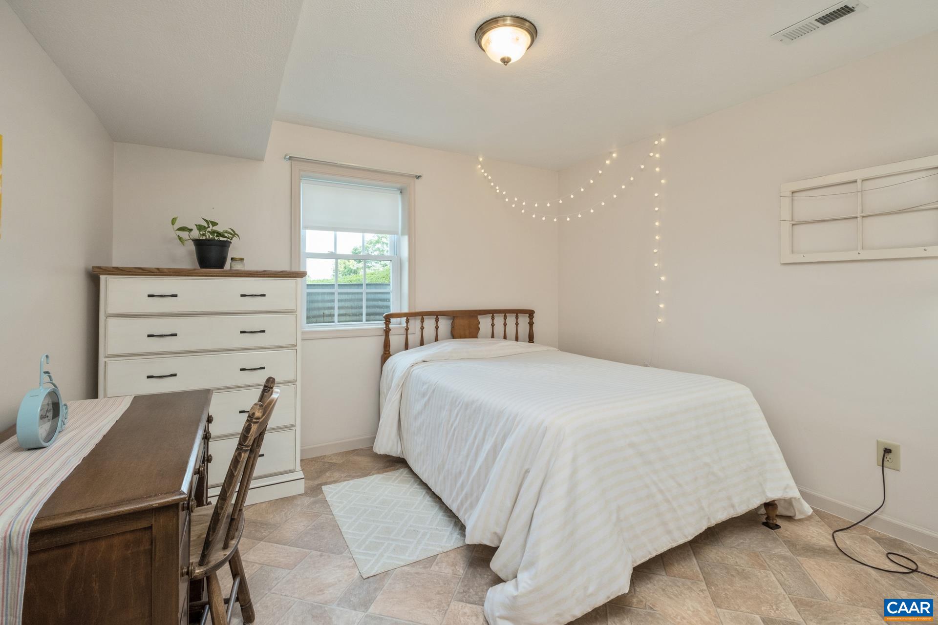 1640 PEA RIDGE RD