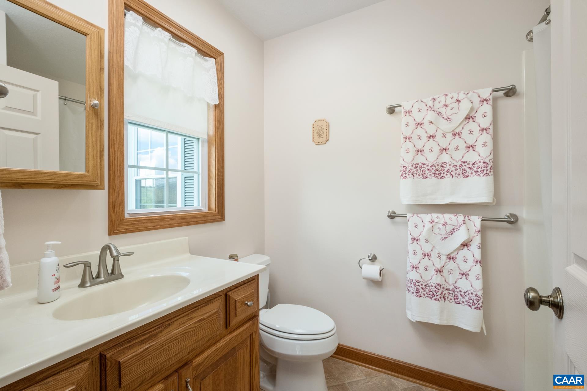 1640 PEA RIDGE RD