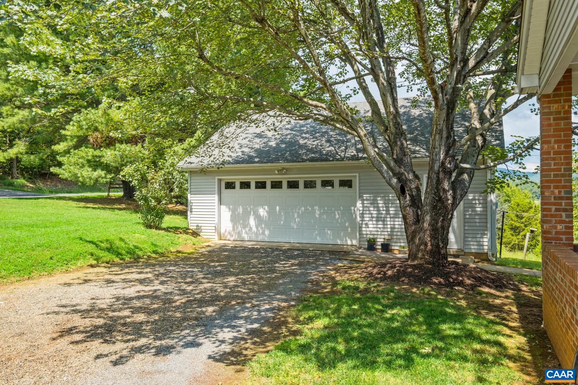 1640 PEA RIDGE RD