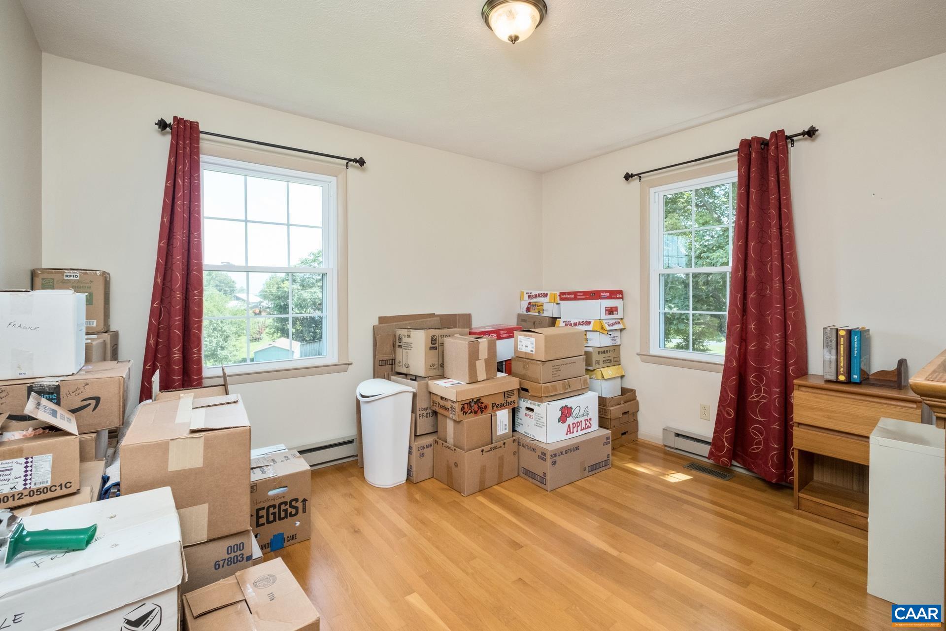 1640 PEA RIDGE RD
