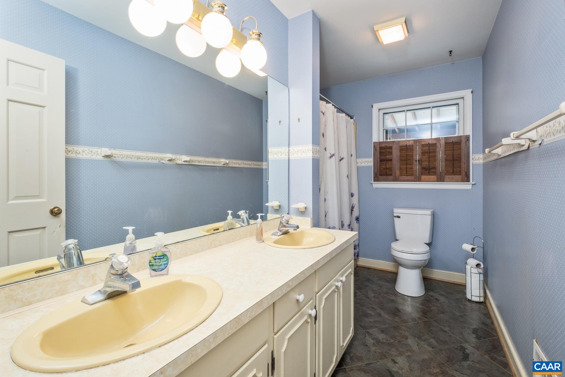 5106 STONY POINT PASS