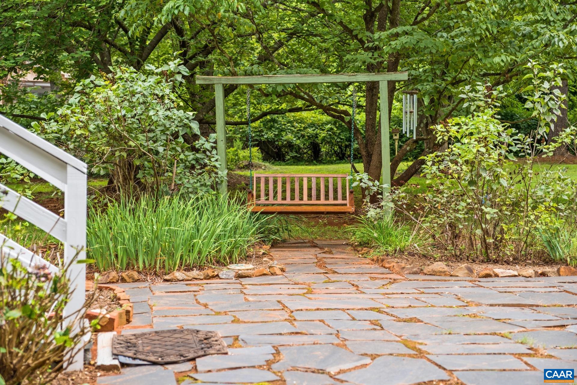 5106 STONY POINT PASS