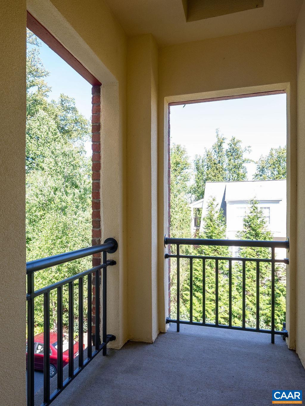 727 CAIRN HEIGHTS CT