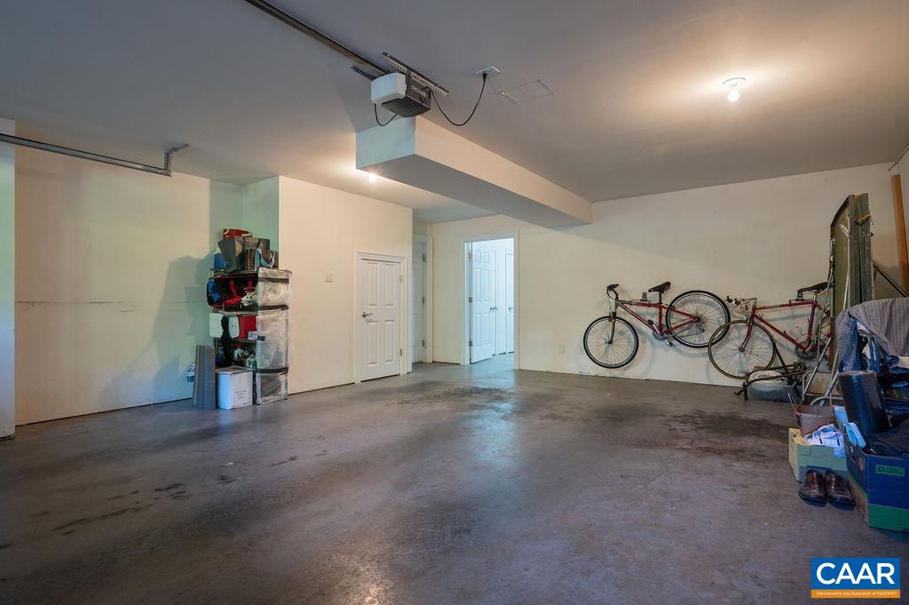 727 CAIRN HEIGHTS CT