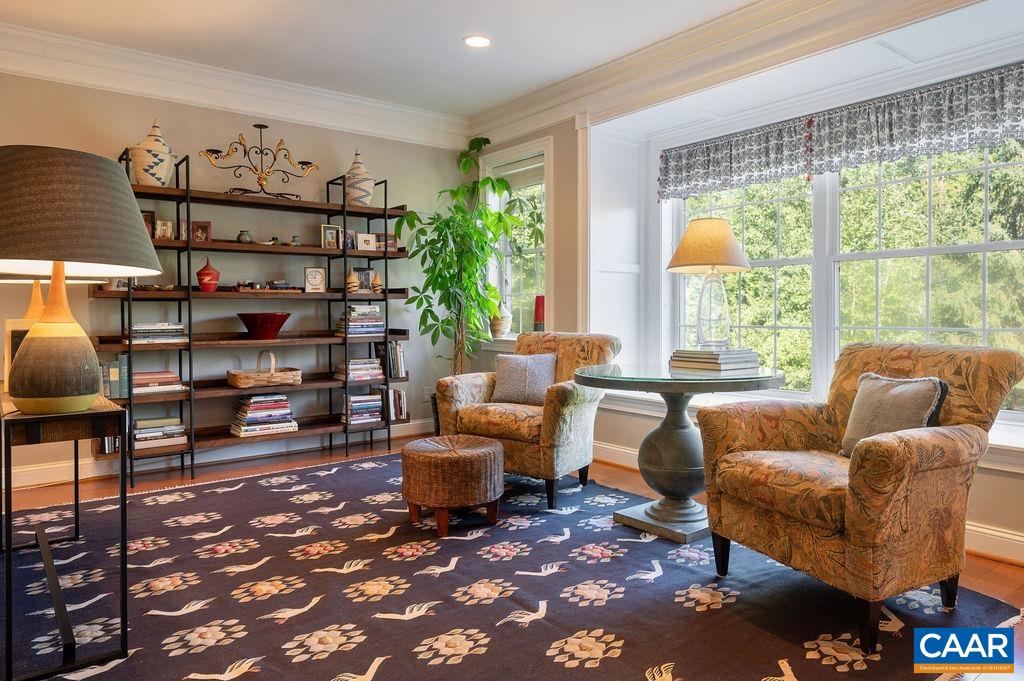 727 CAIRN HEIGHTS CT