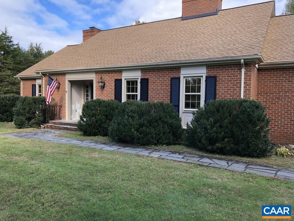 214 MONTVUE DR