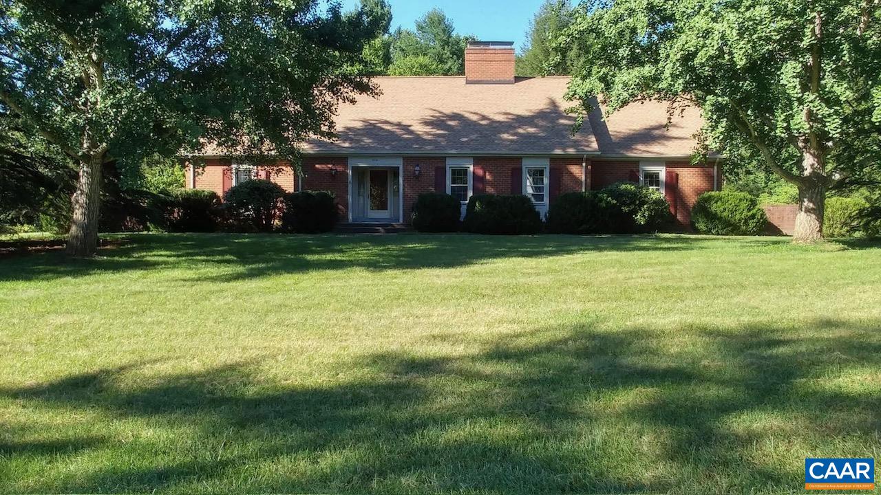 214 MONTVUE DR