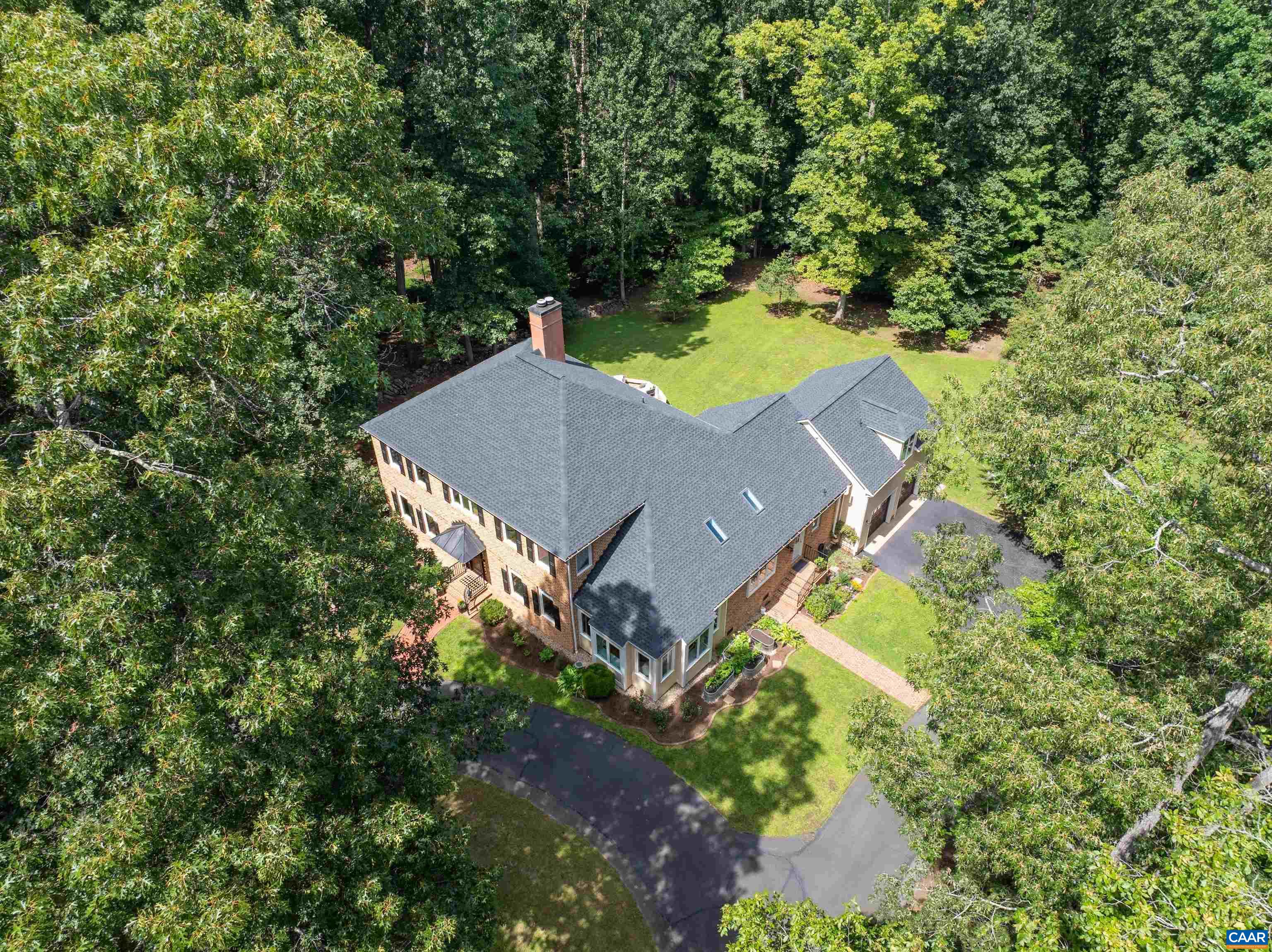 186 E TERRELL RD