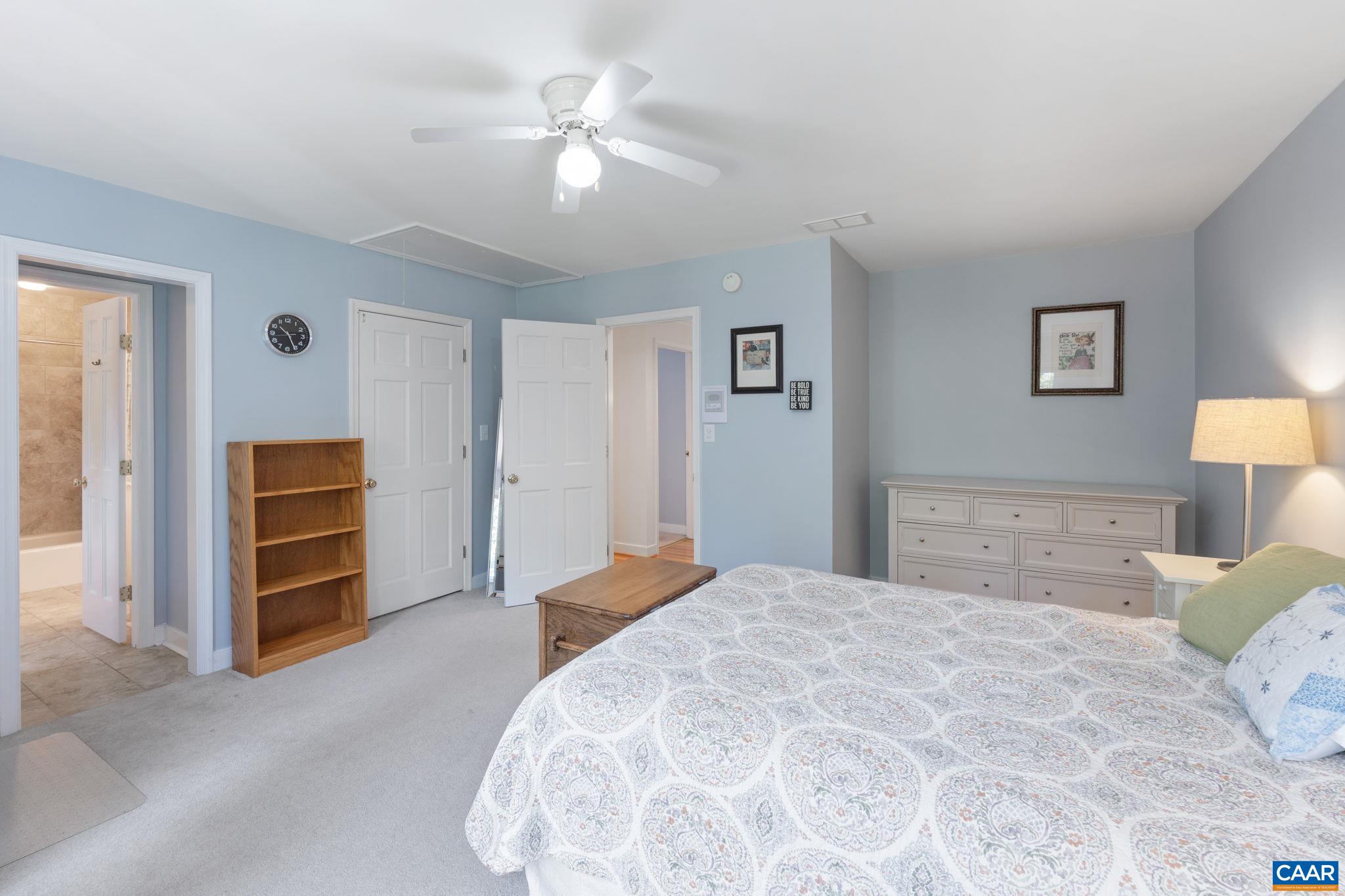 186 E TERRELL RD