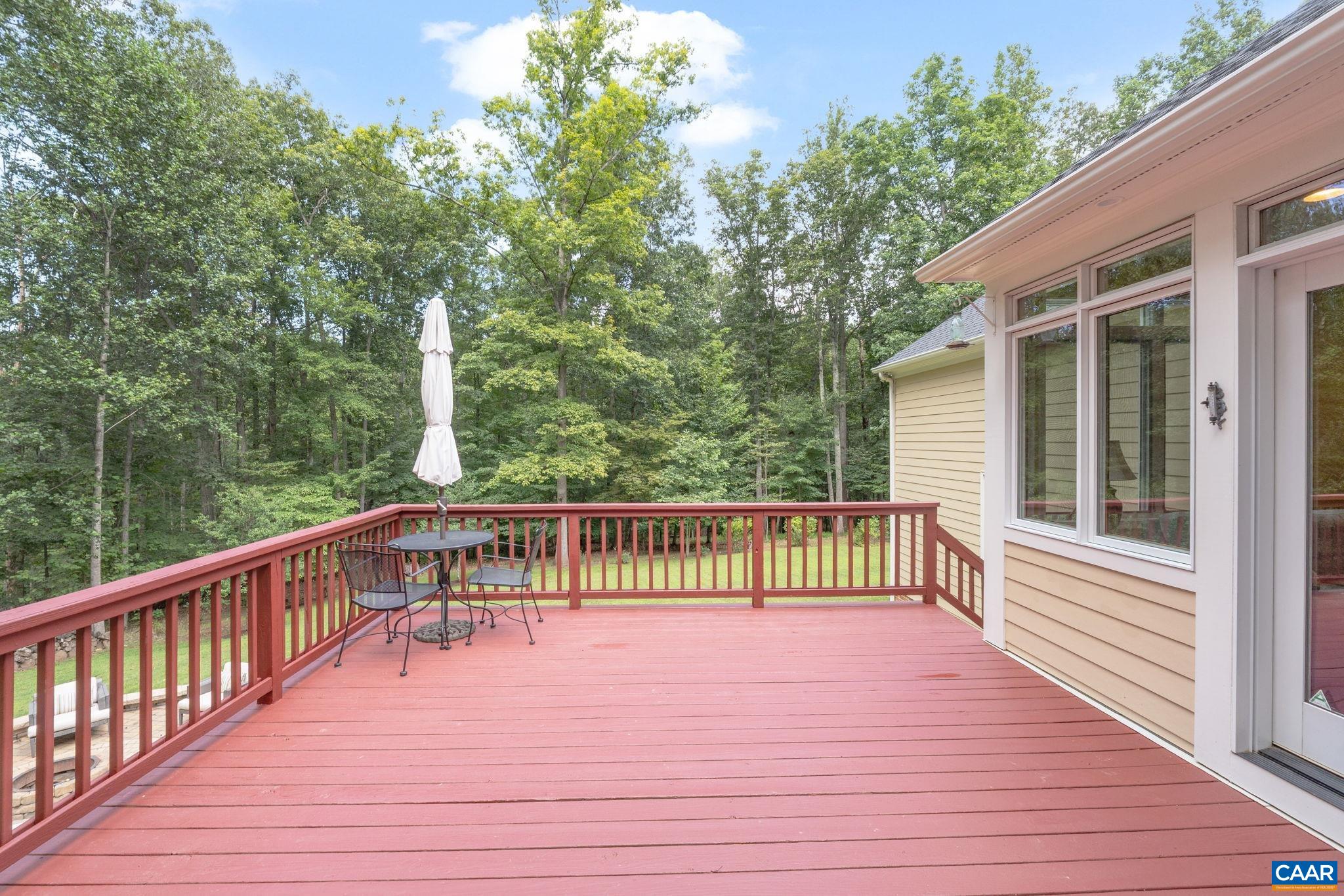 186 E TERRELL RD