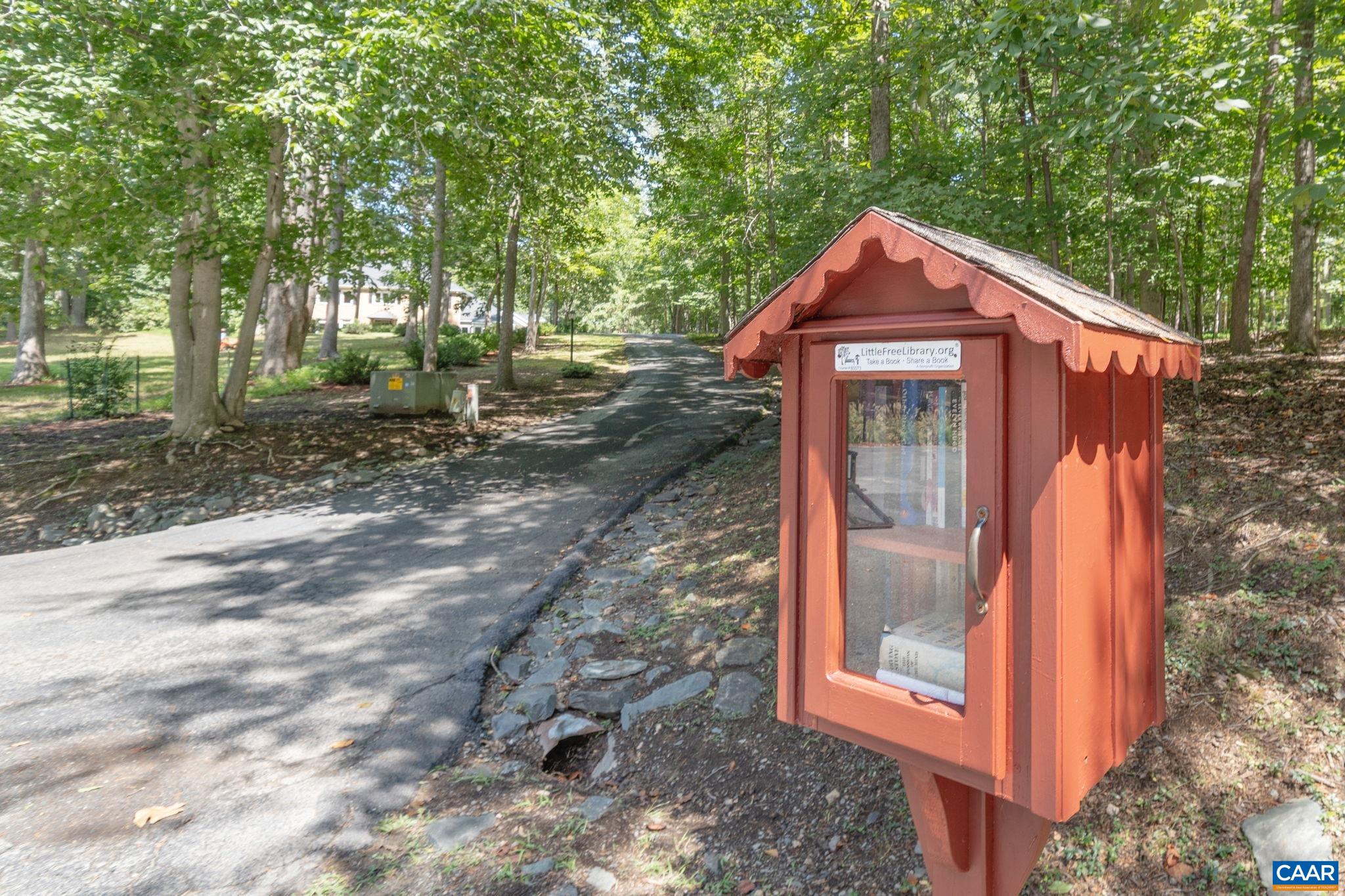 186 E TERRELL RD