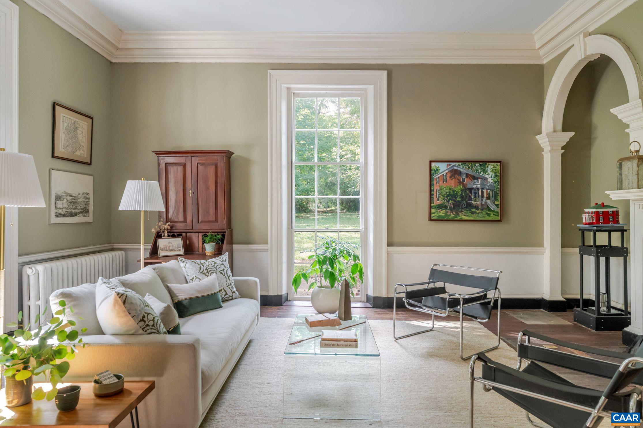 1201 EAST JEFFERSON ST 