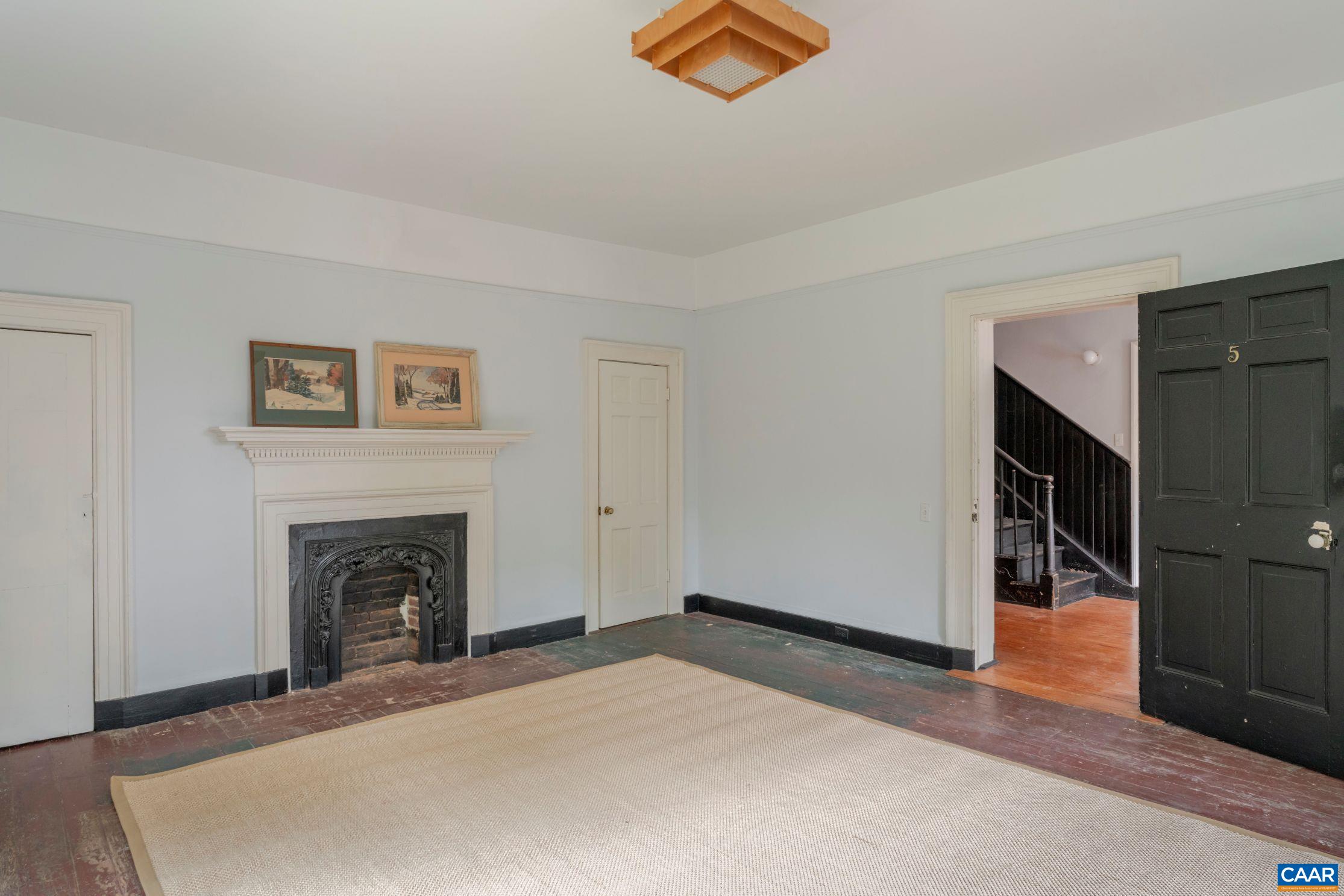 1201 EAST JEFFERSON ST 