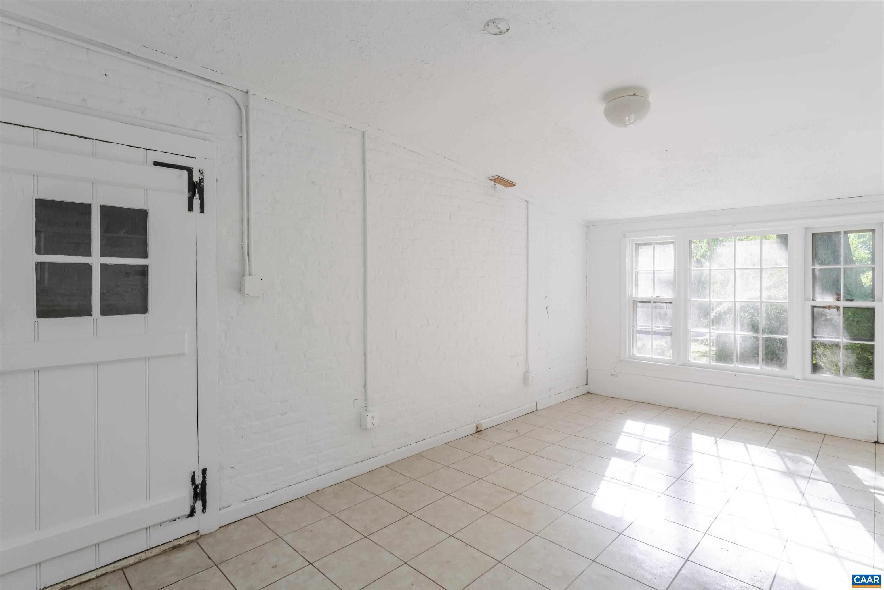 1201 EAST JEFFERSON ST 