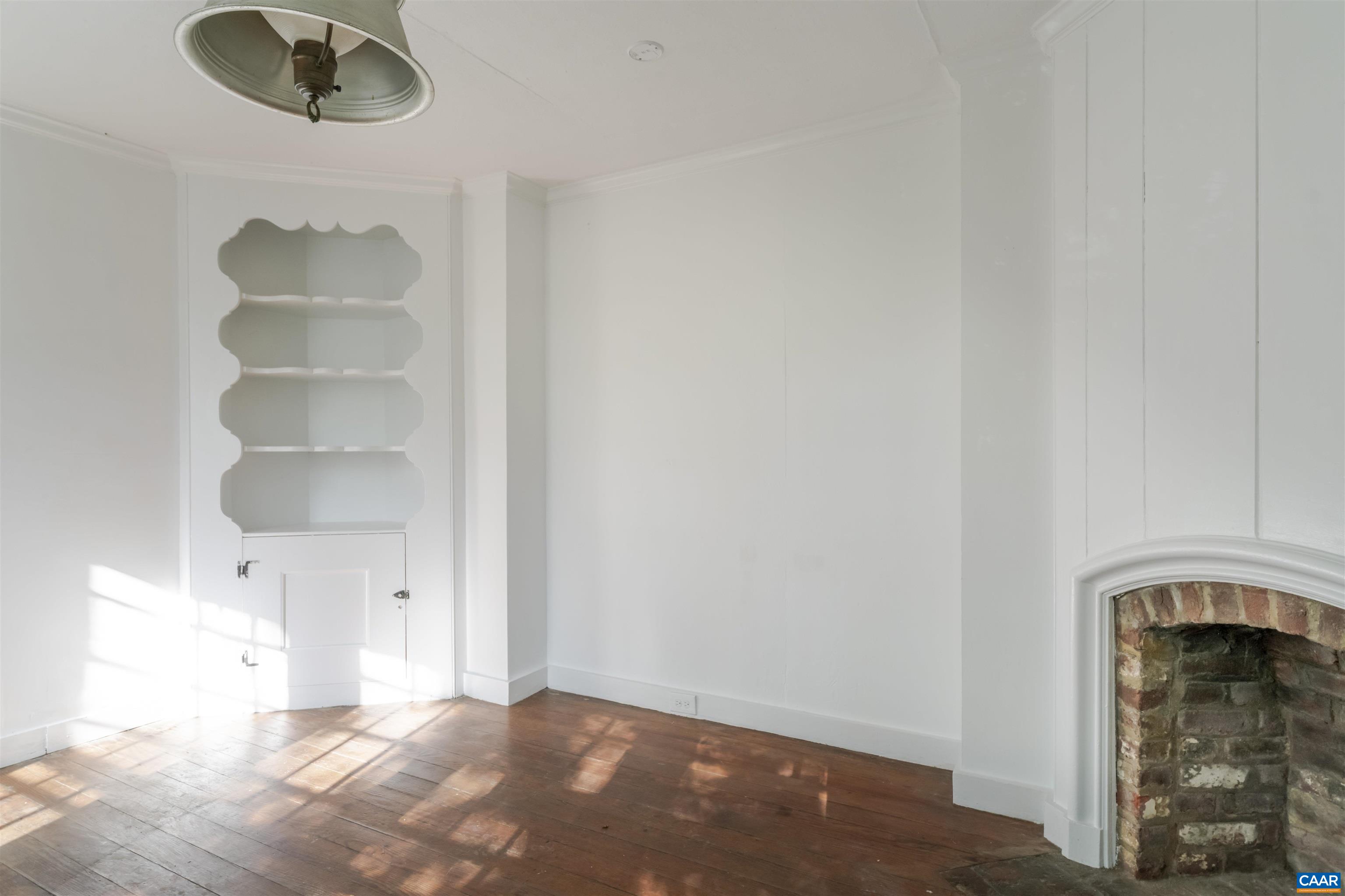 1201 EAST JEFFERSON ST 