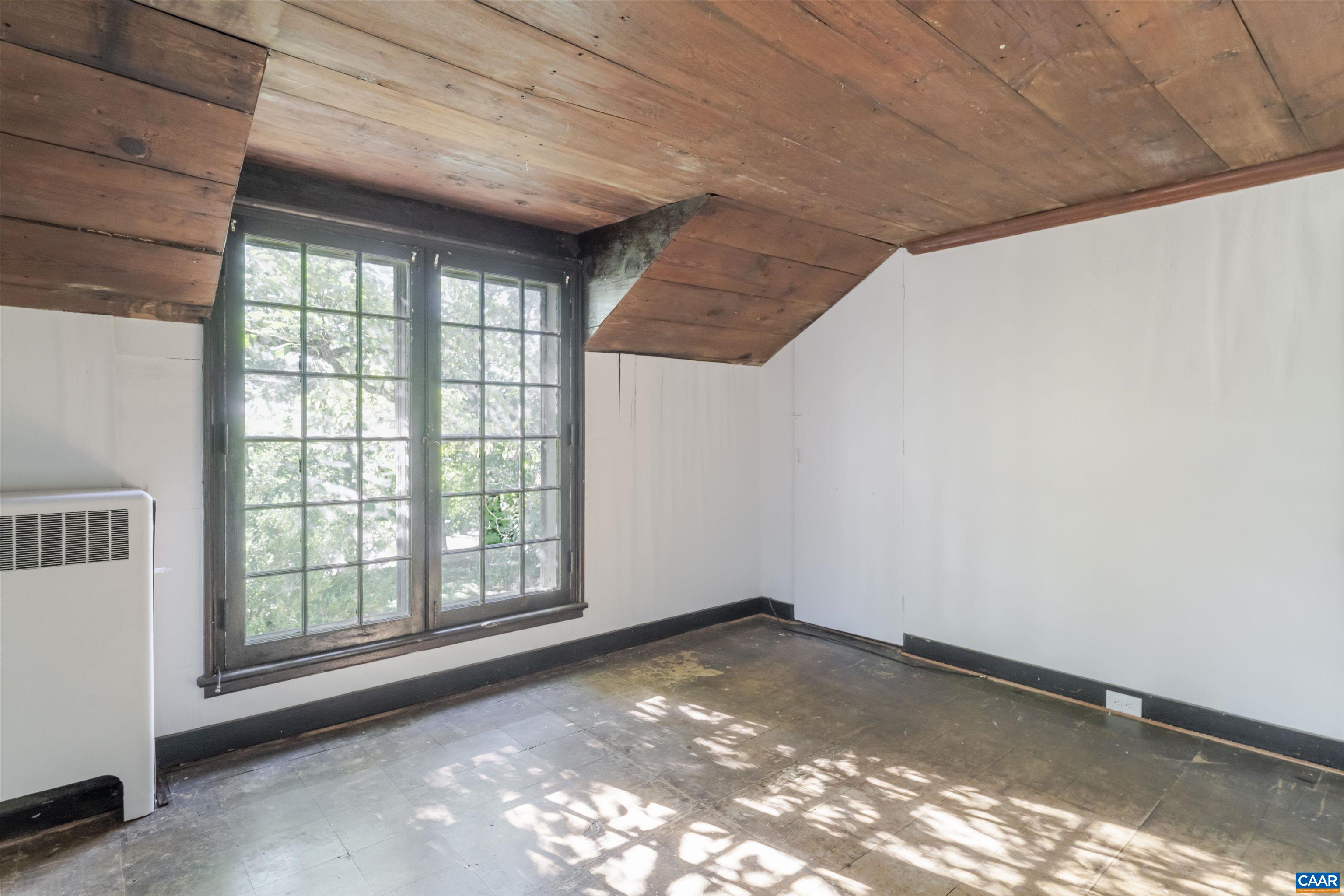 1201 EAST JEFFERSON ST 