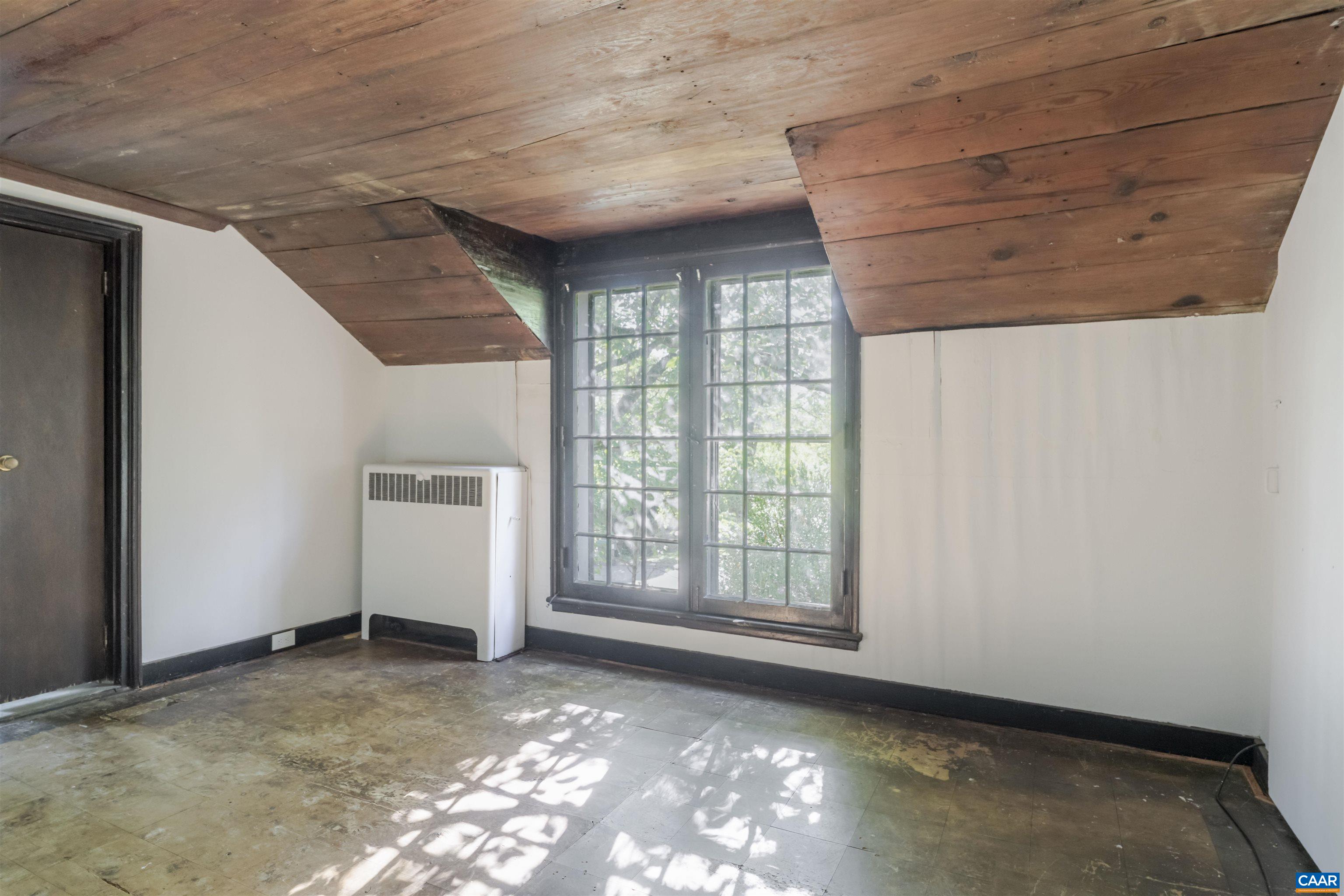 1201 EAST JEFFERSON ST 