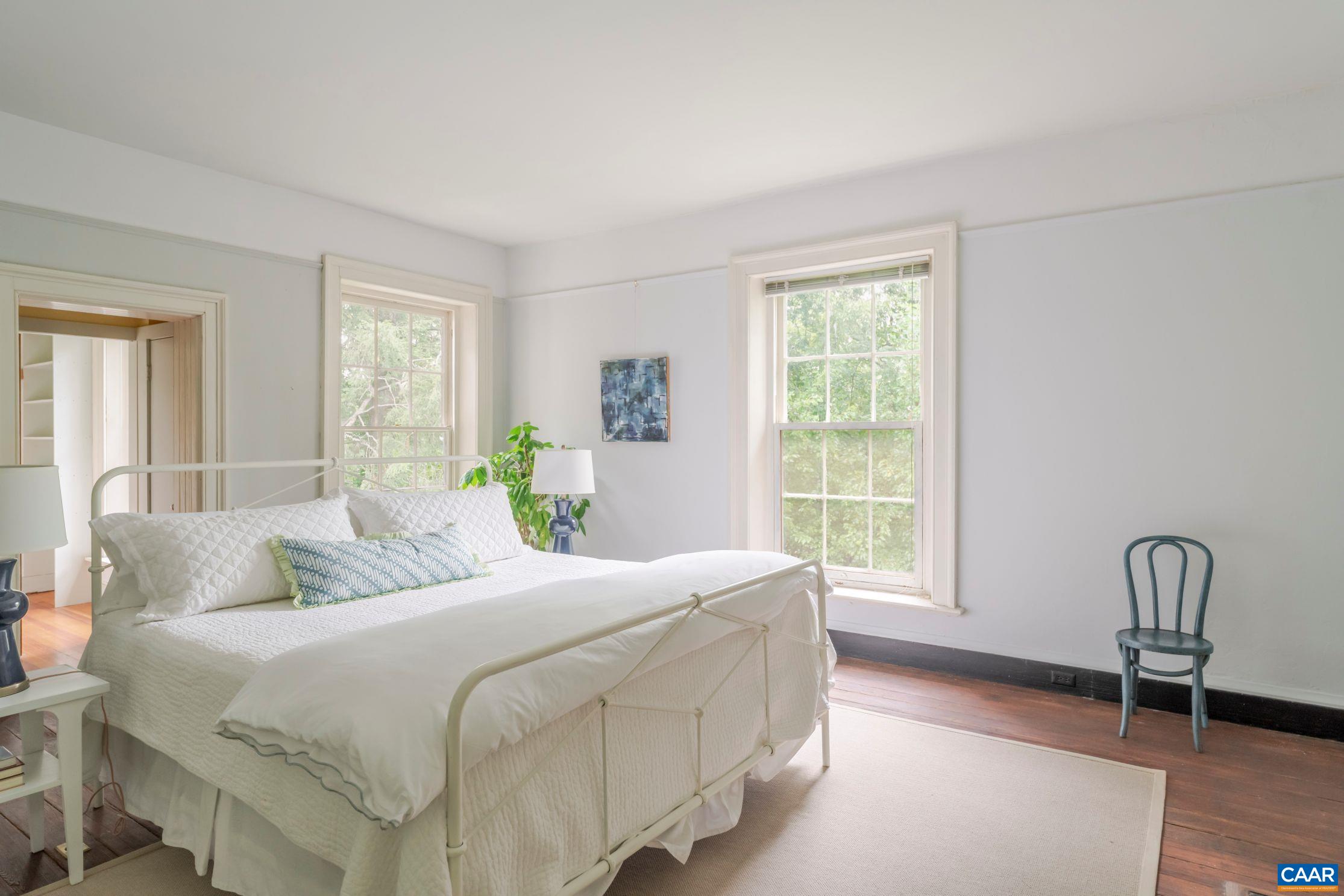 1201 EAST JEFFERSON ST 