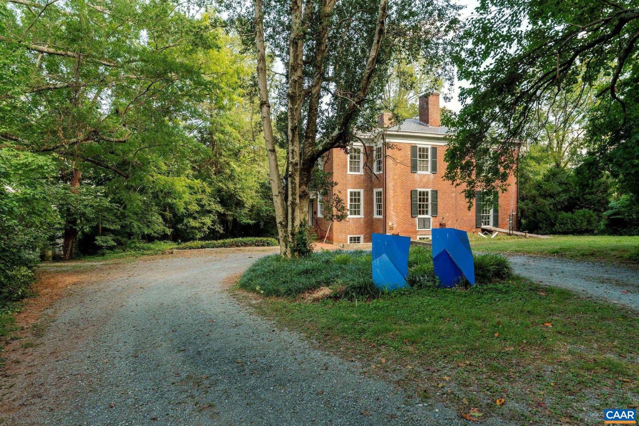 1201 EAST JEFFERSON ST 