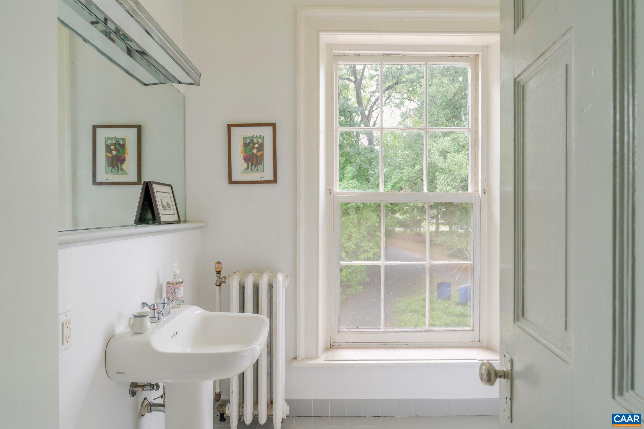 1201 EAST JEFFERSON ST 