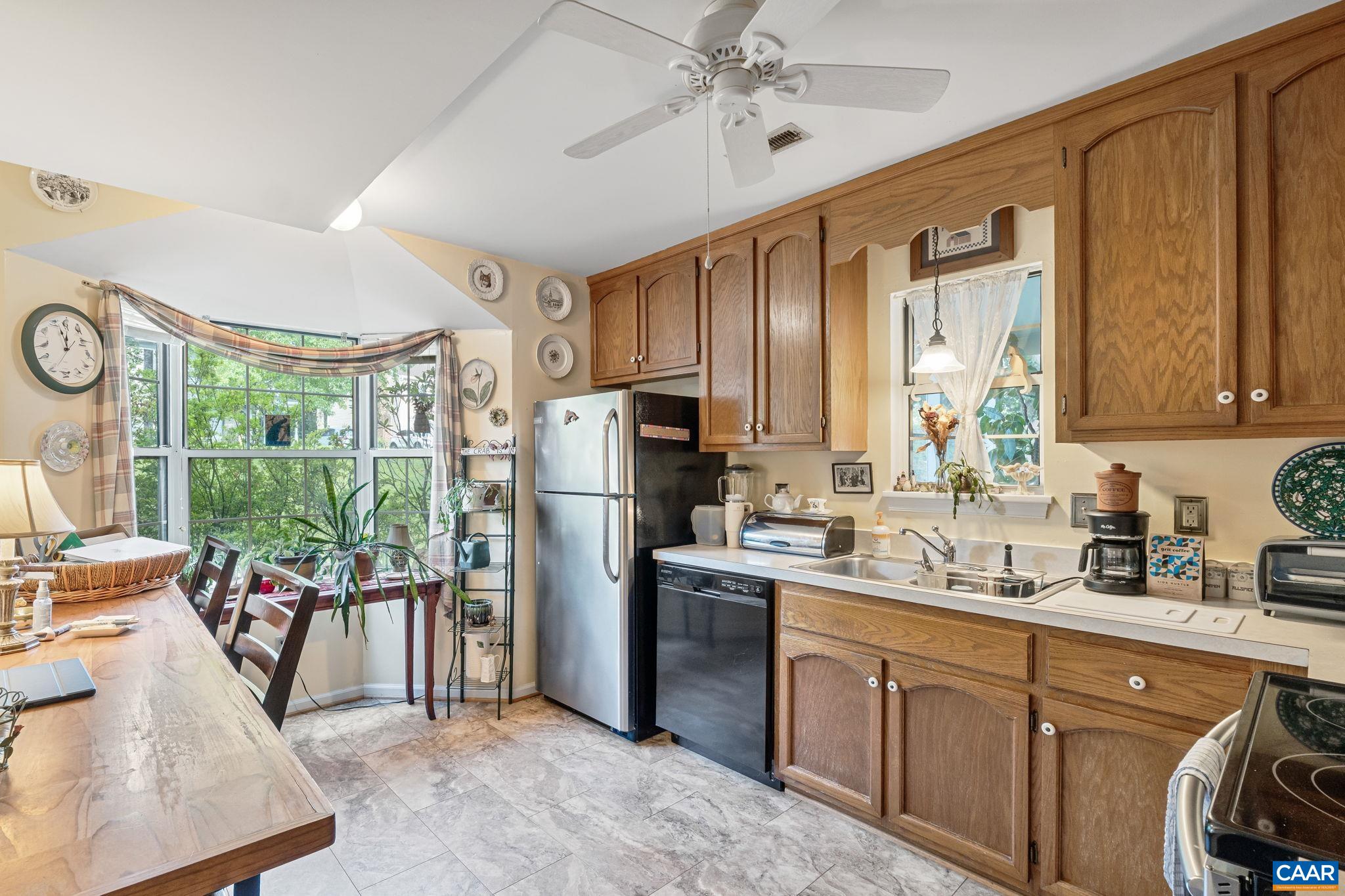 4727 WREN CT