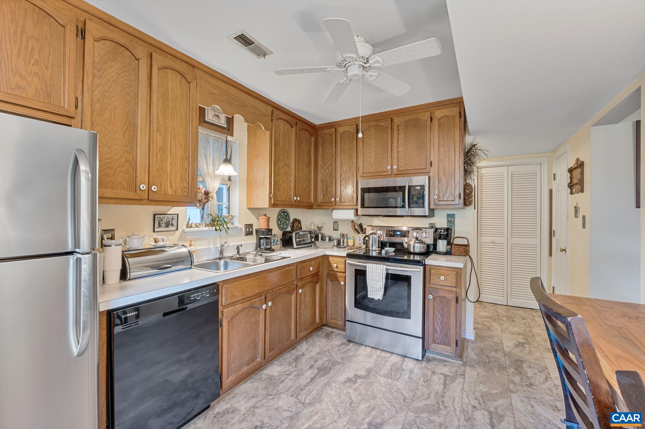 4727 WREN CT
