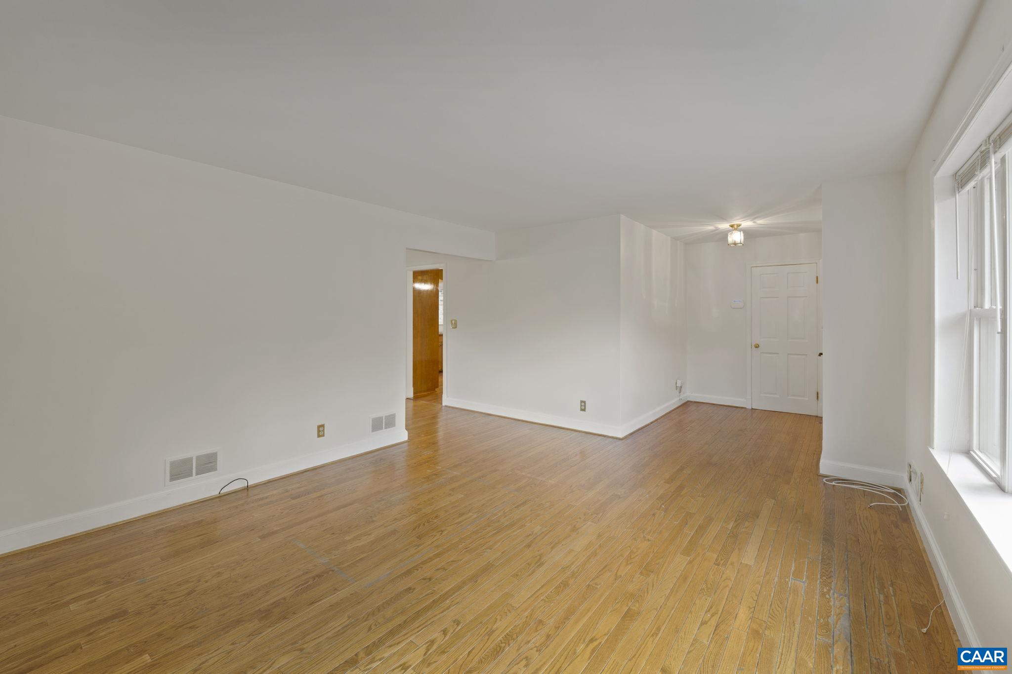 635 RIDGEMONT RD