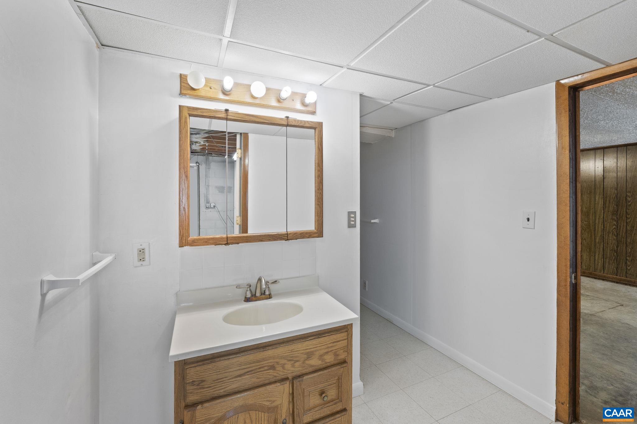 635 RIDGEMONT RD