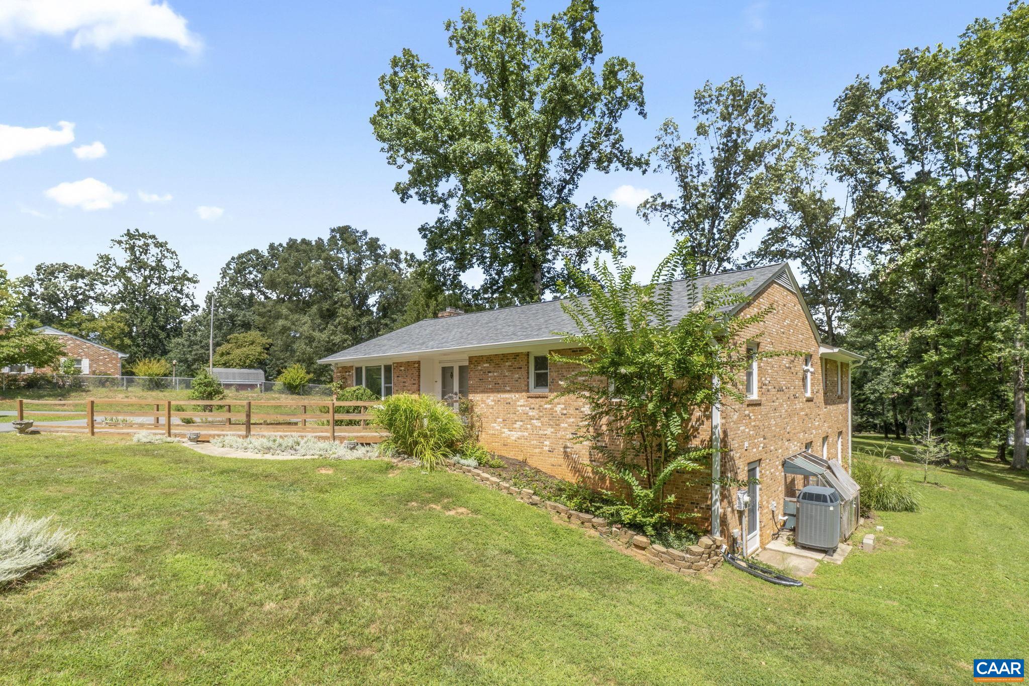 635 RIDGEMONT RD