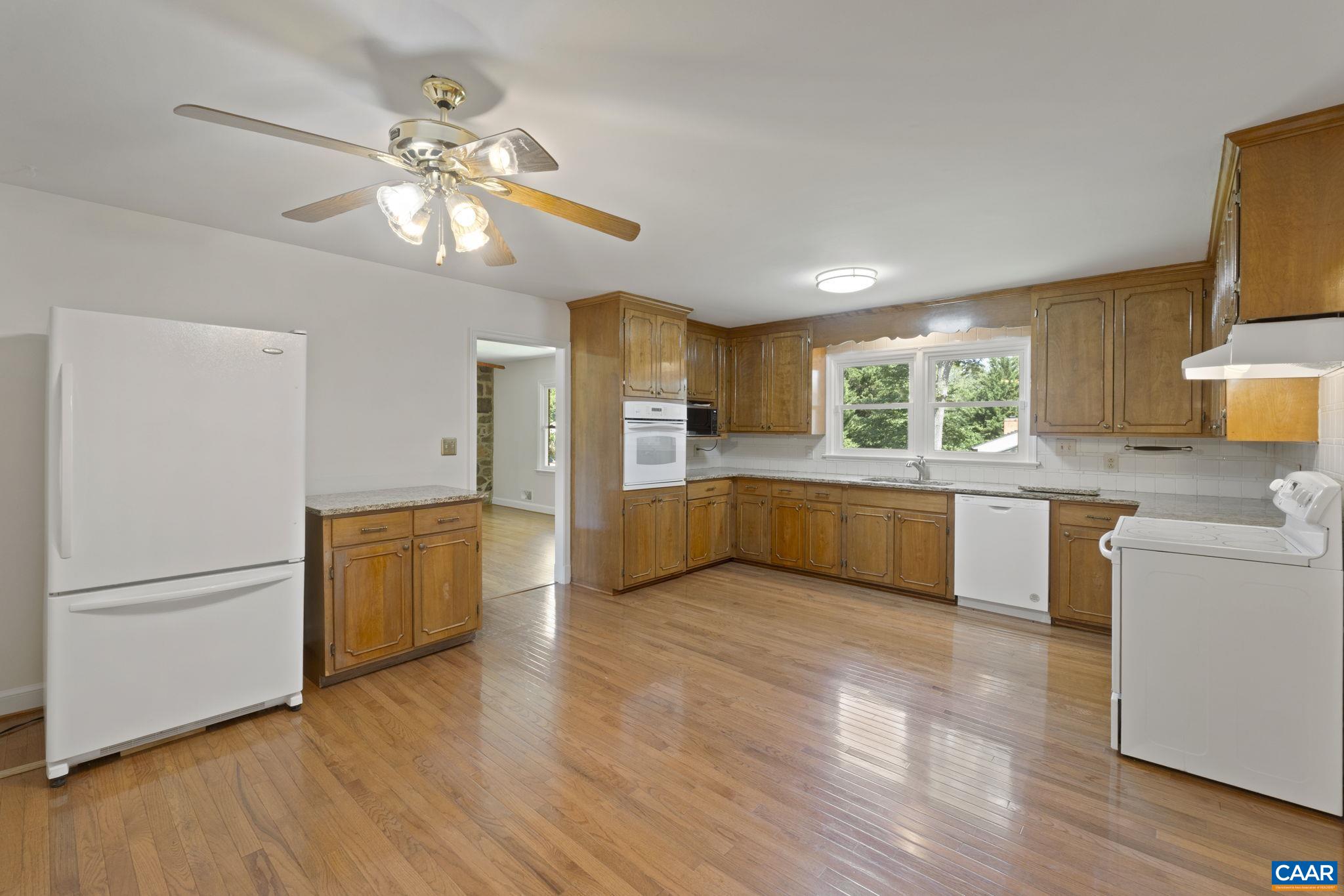 635 RIDGEMONT RD