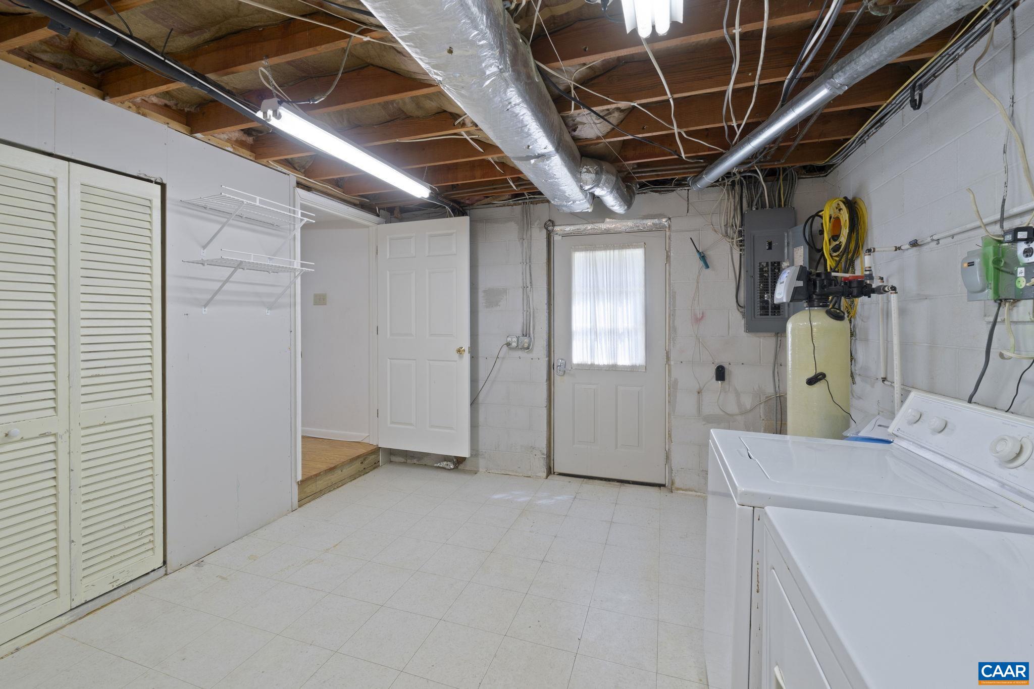 635 RIDGEMONT RD