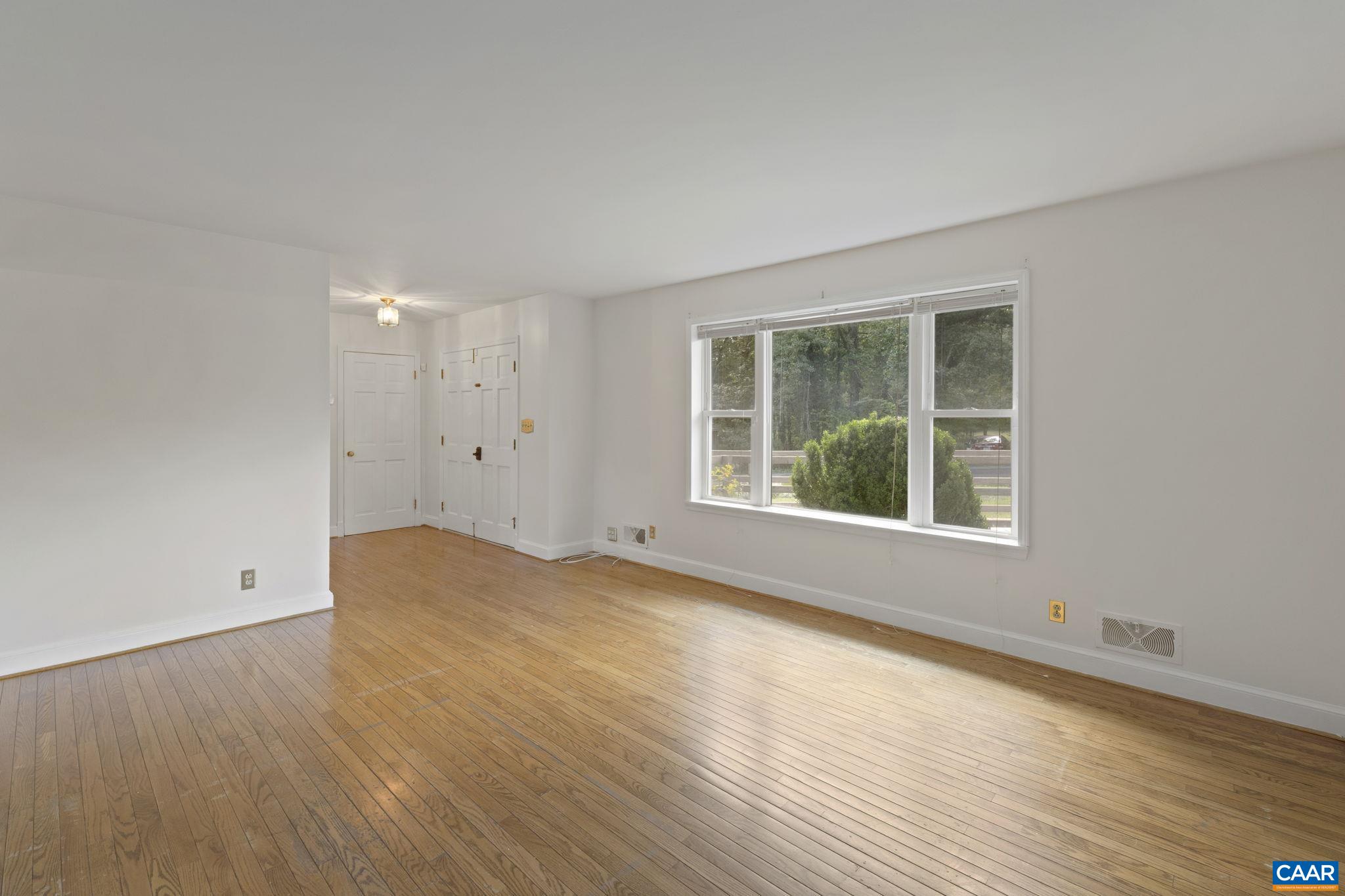 635 RIDGEMONT RD