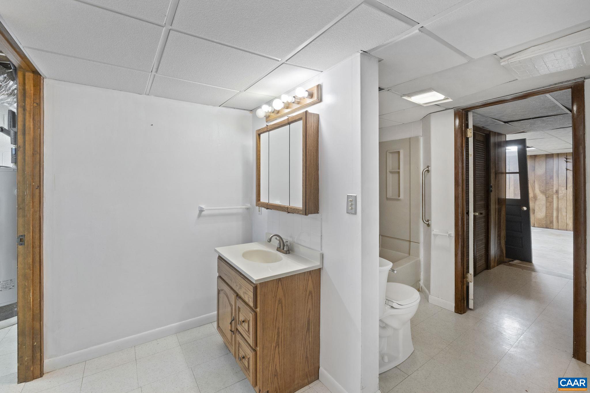 635 RIDGEMONT RD