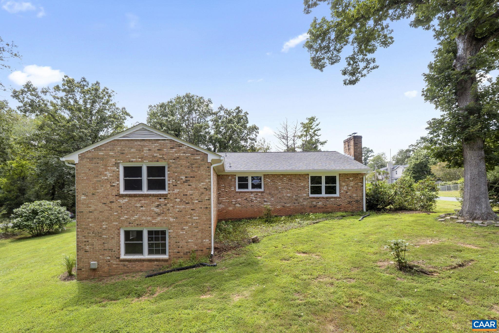635 RIDGEMONT RD
