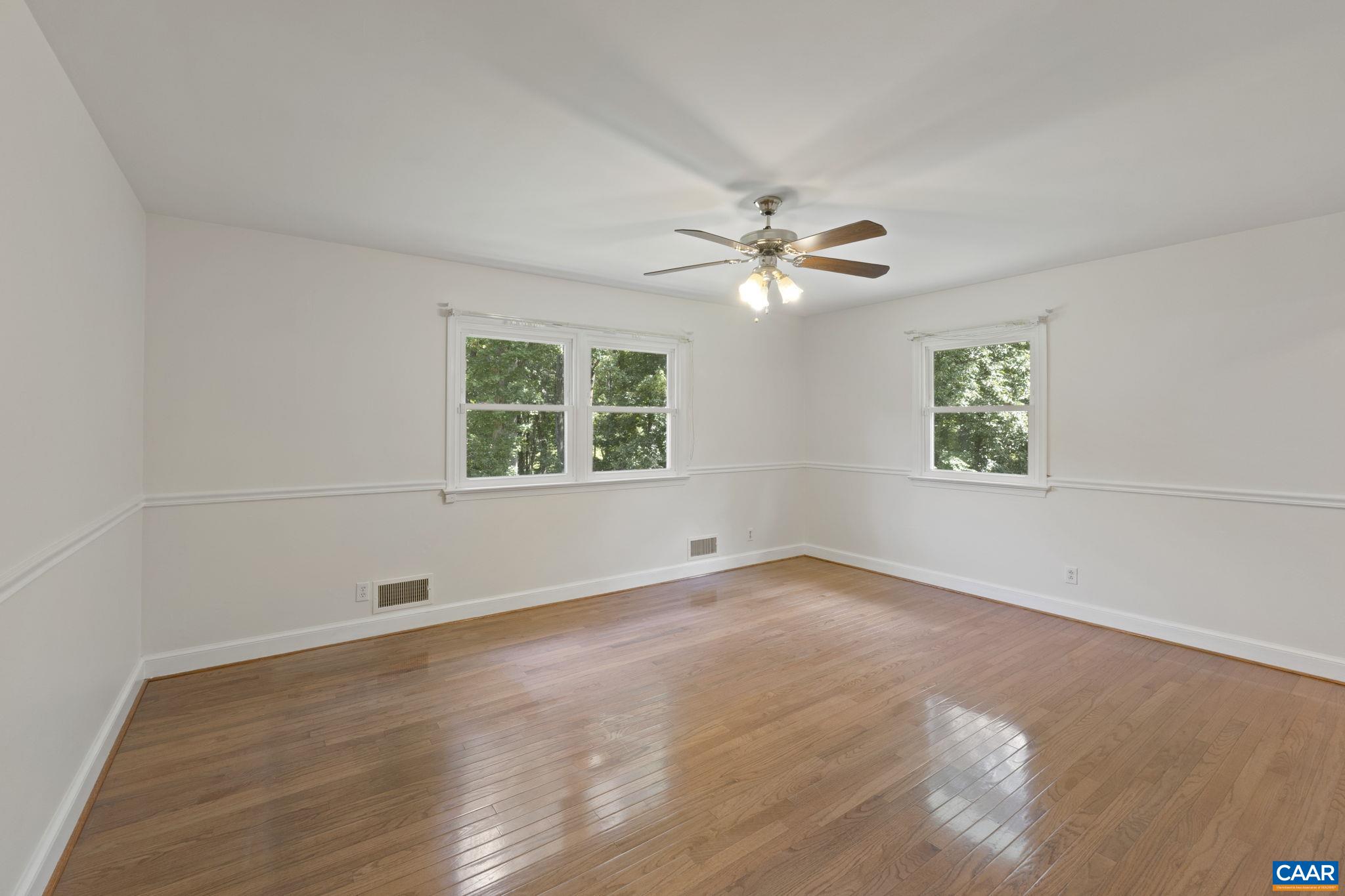 635 RIDGEMONT RD