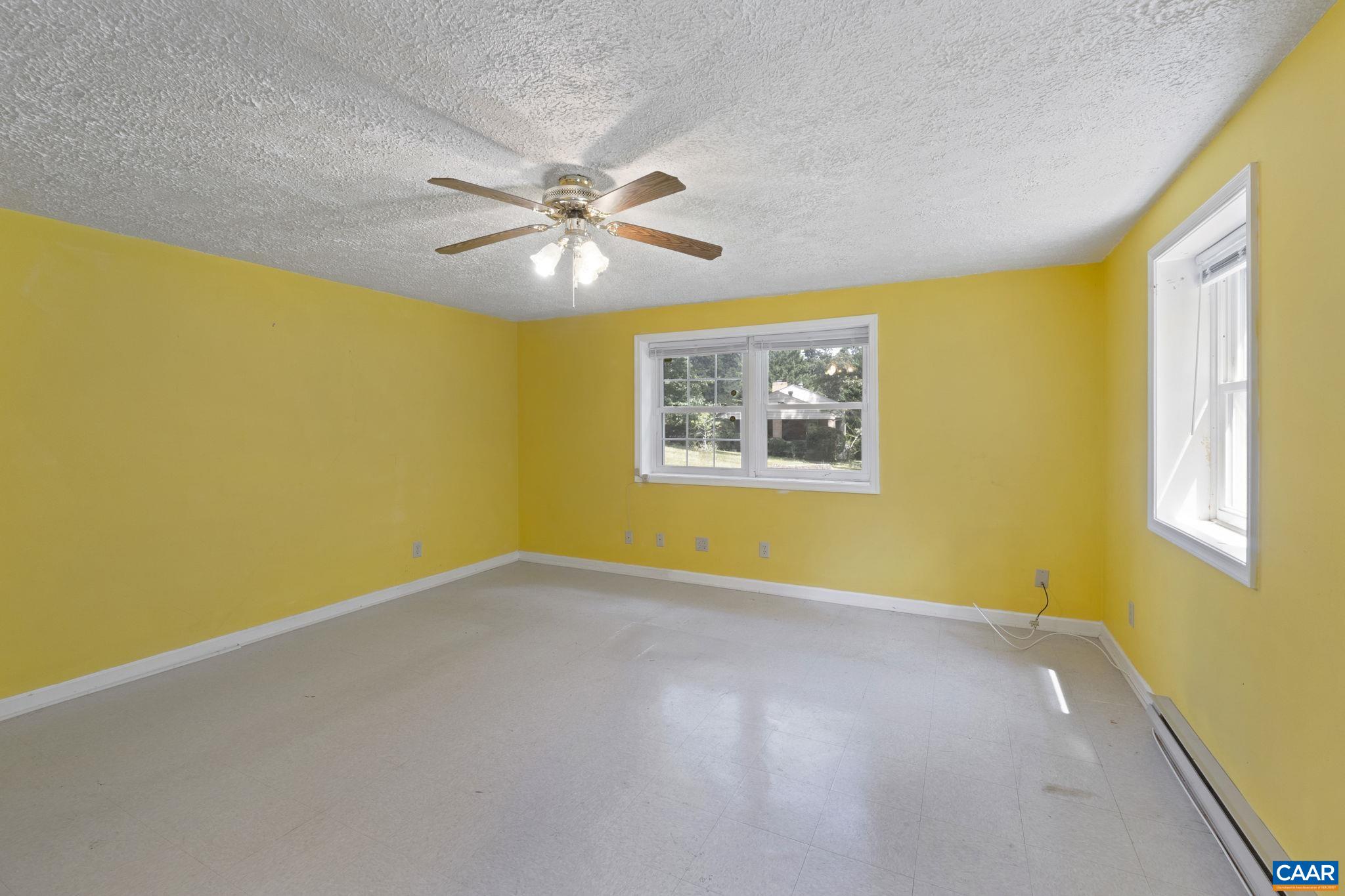 635 RIDGEMONT RD