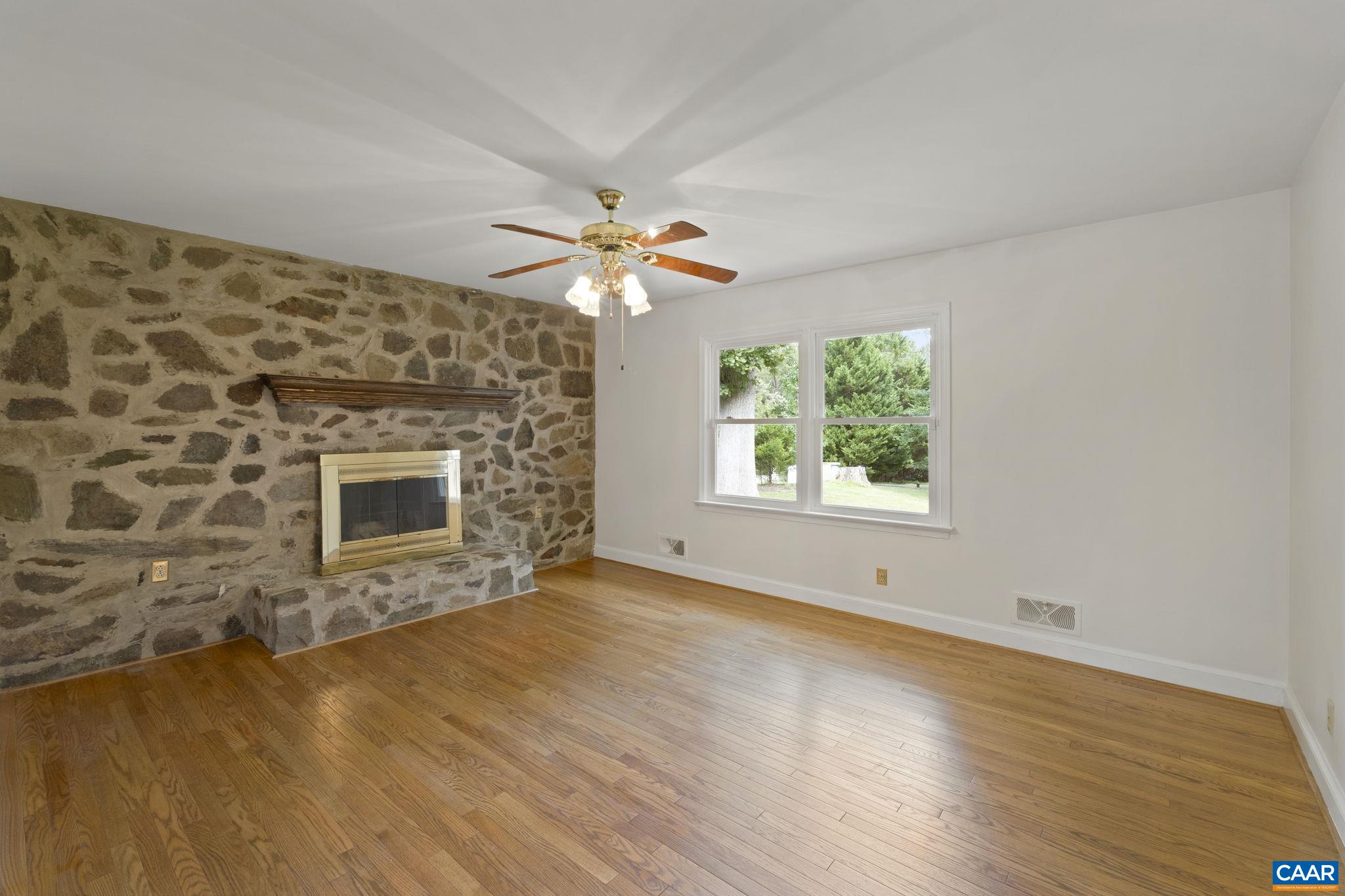 635 RIDGEMONT RD