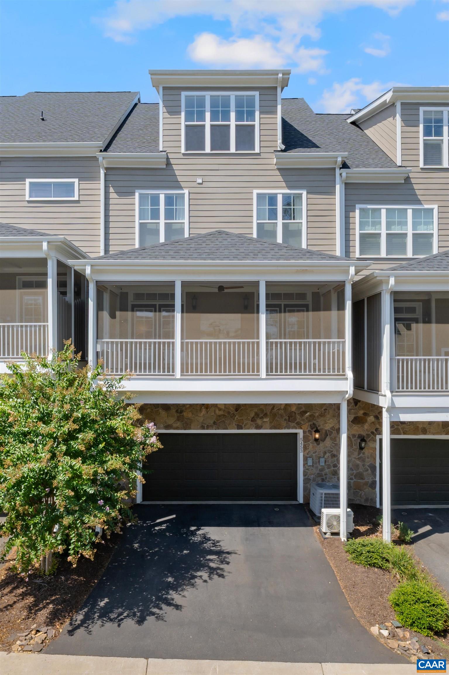 5453 GOLF DR