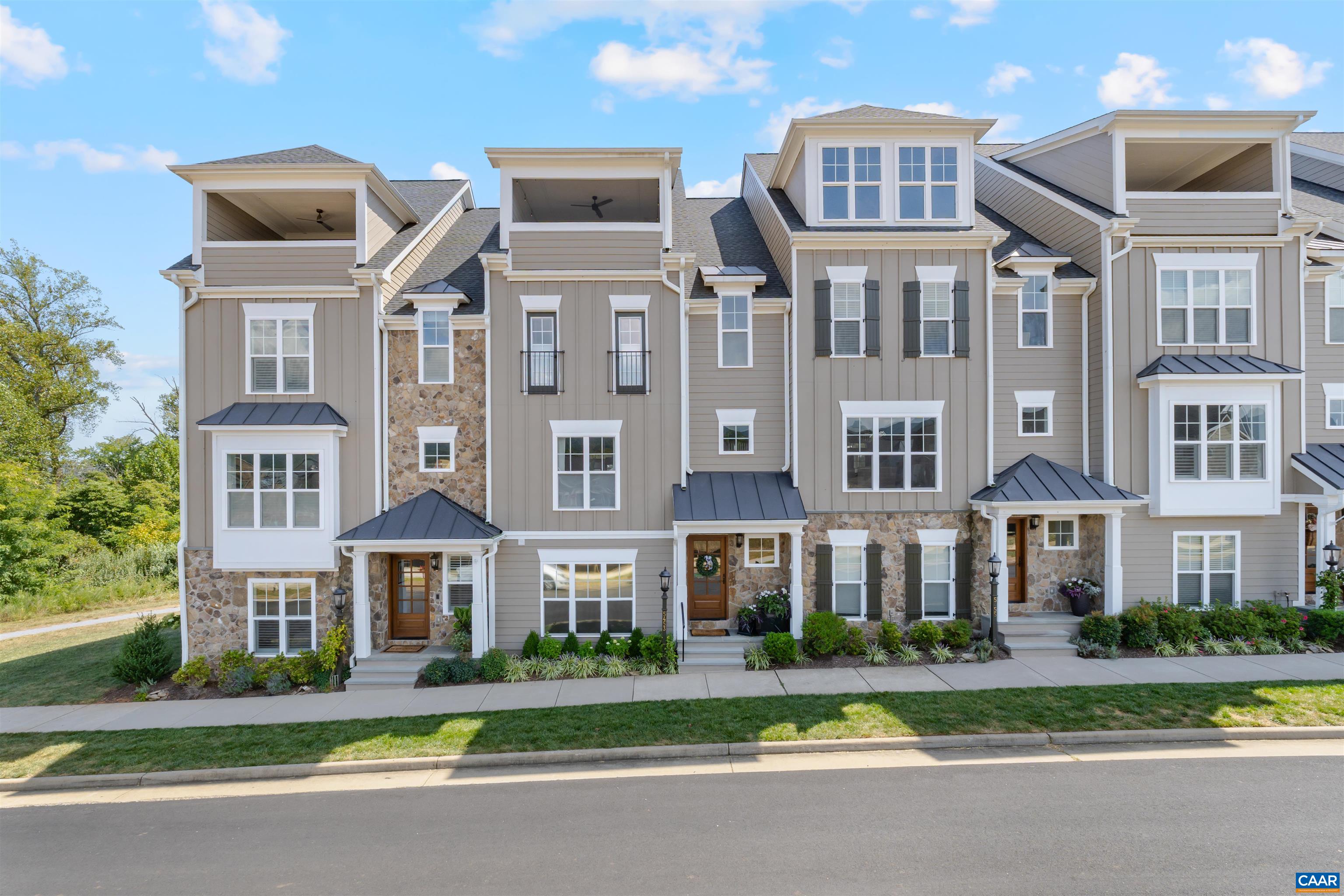 5453 GOLF DR