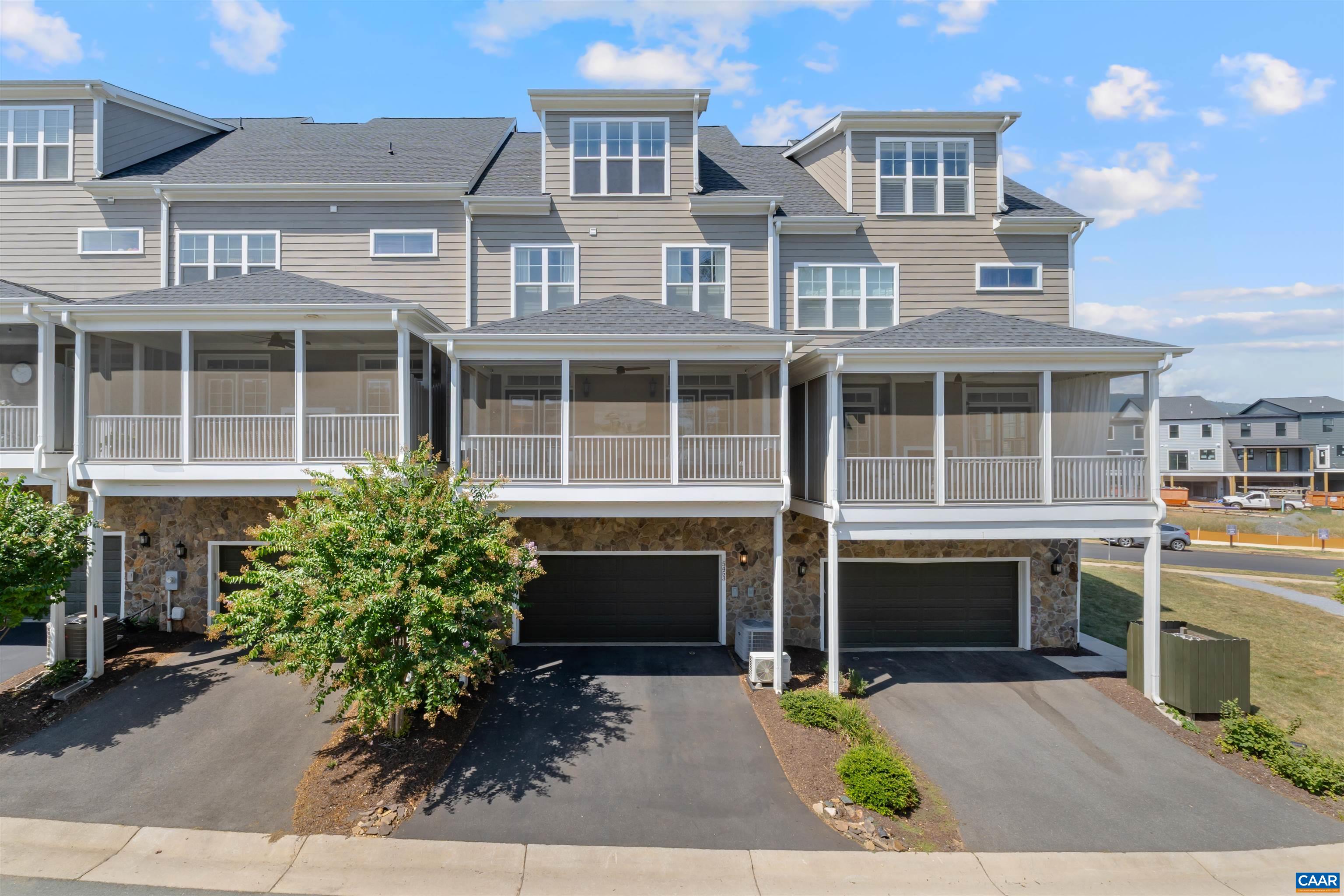 5453 GOLF DR
