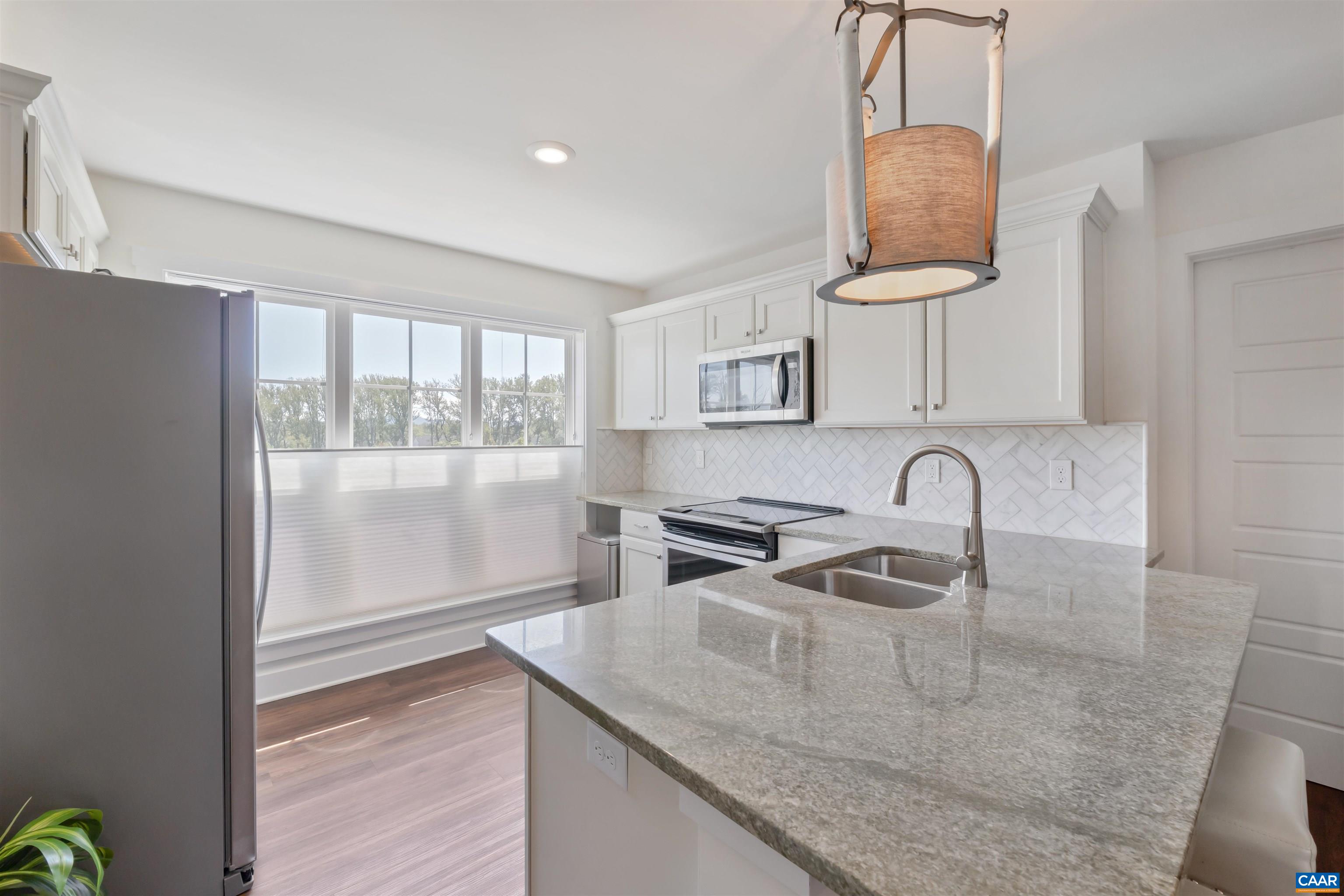 5453 GOLF DR
