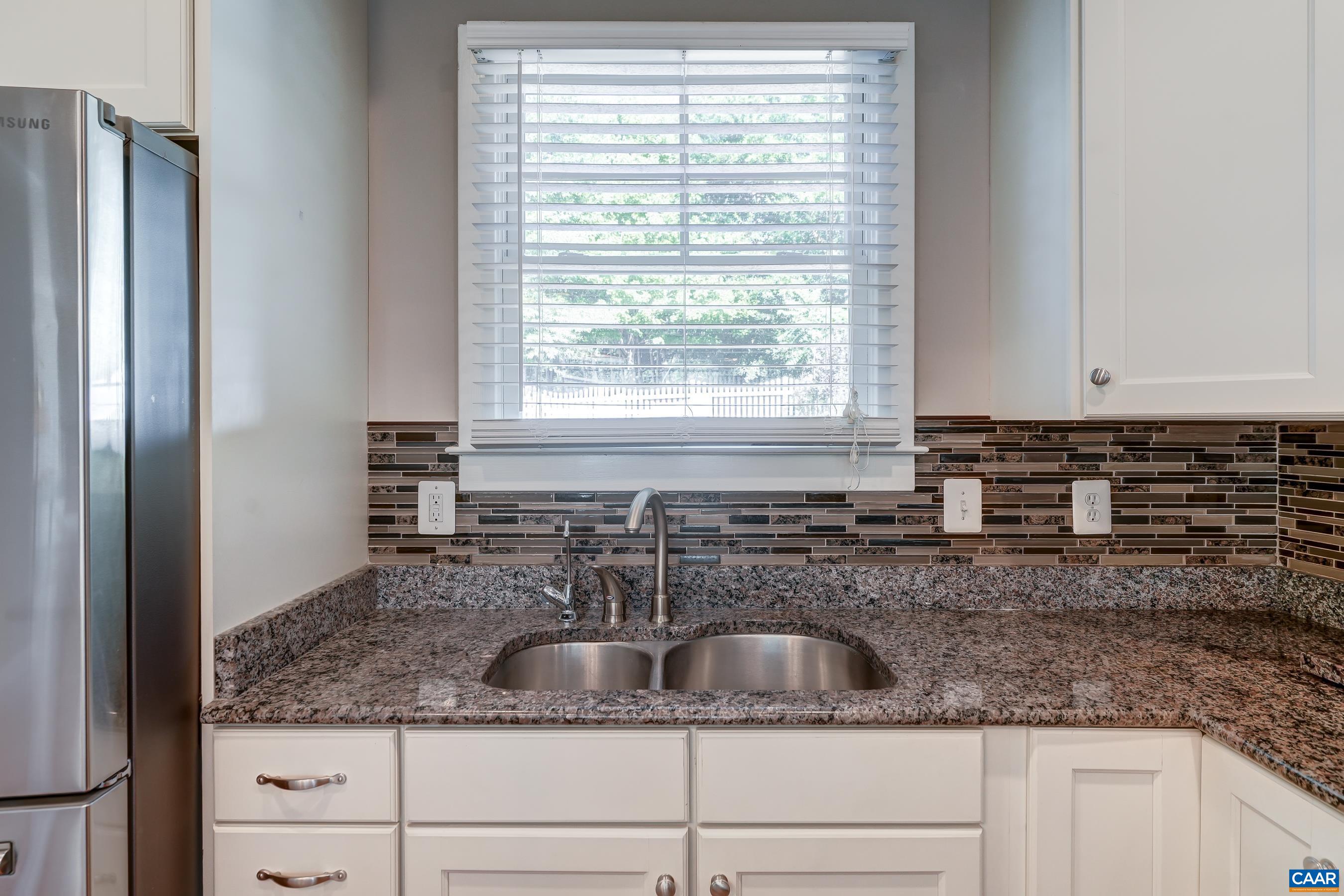 1059 KILLDEER LN