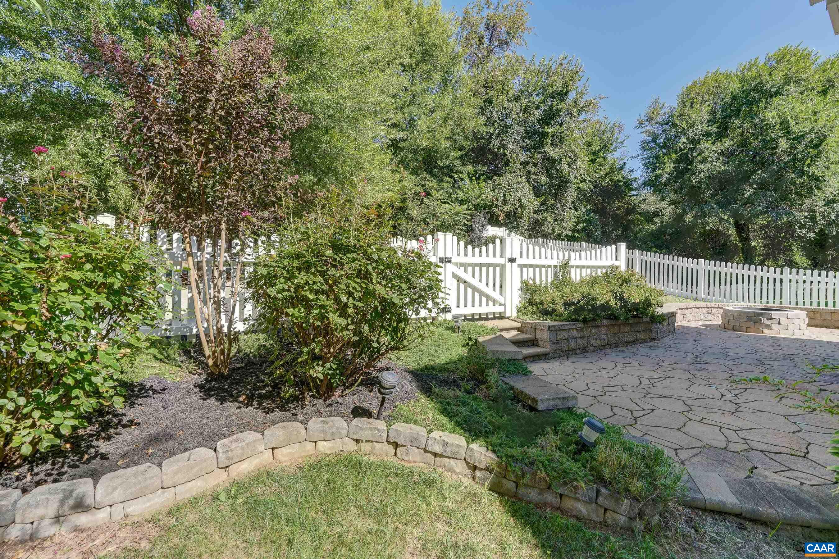 1059 KILLDEER LN