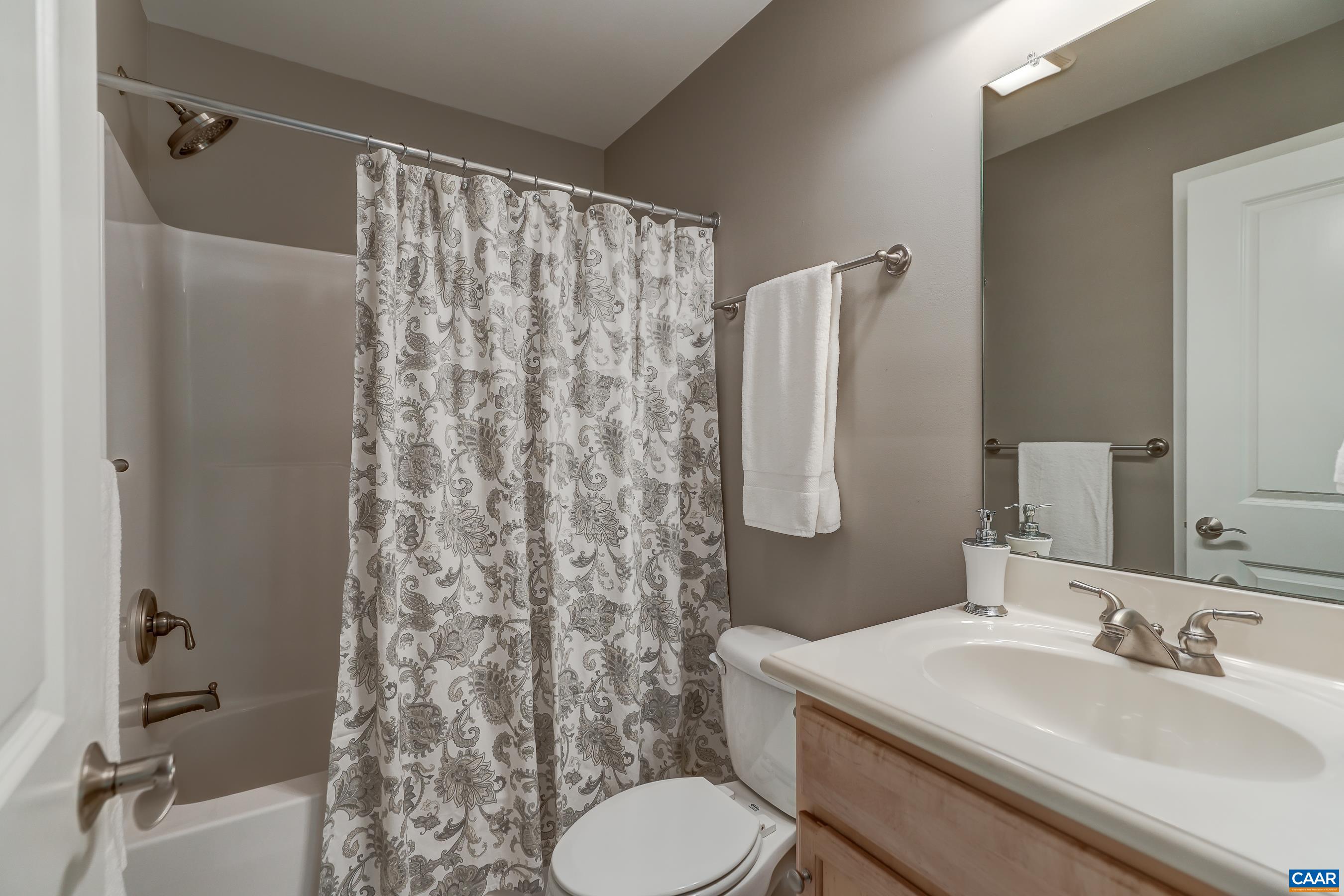 1059 KILLDEER LN