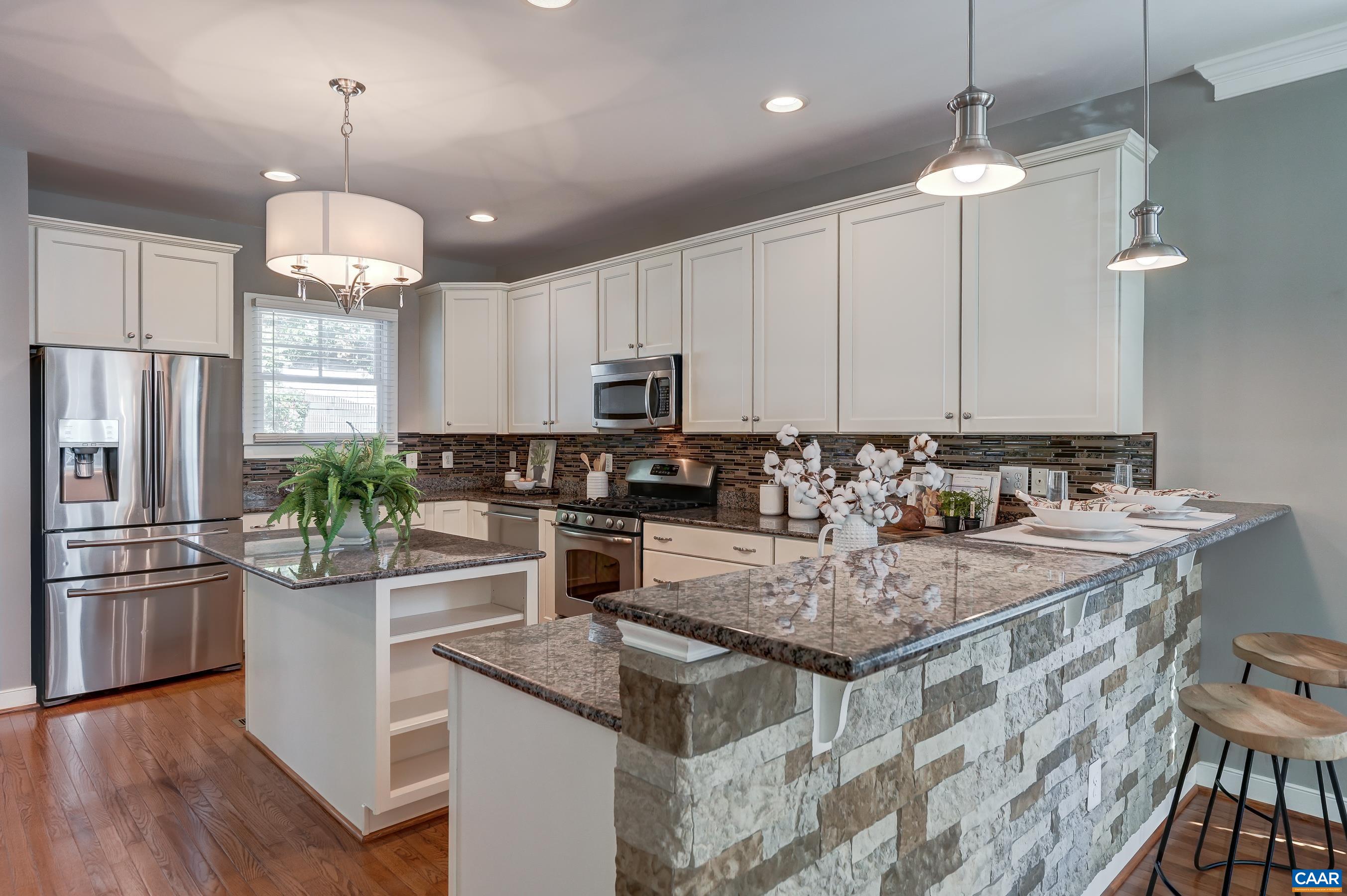 1059 KILLDEER LN