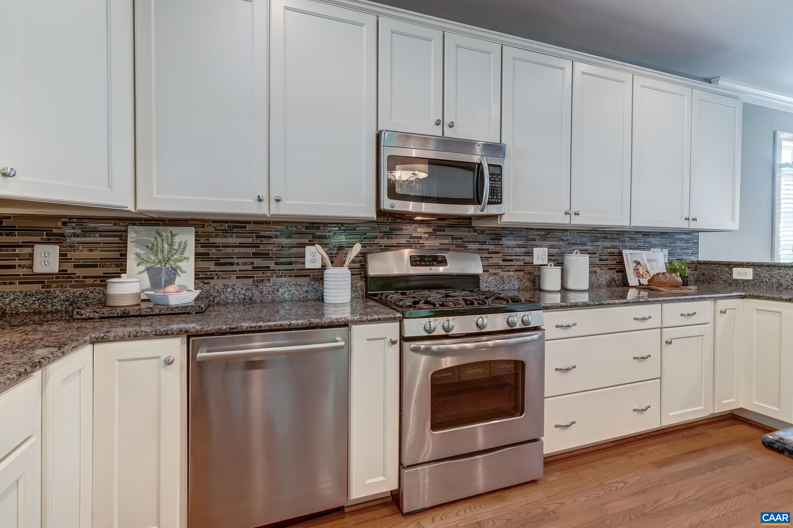 1059 KILLDEER LN